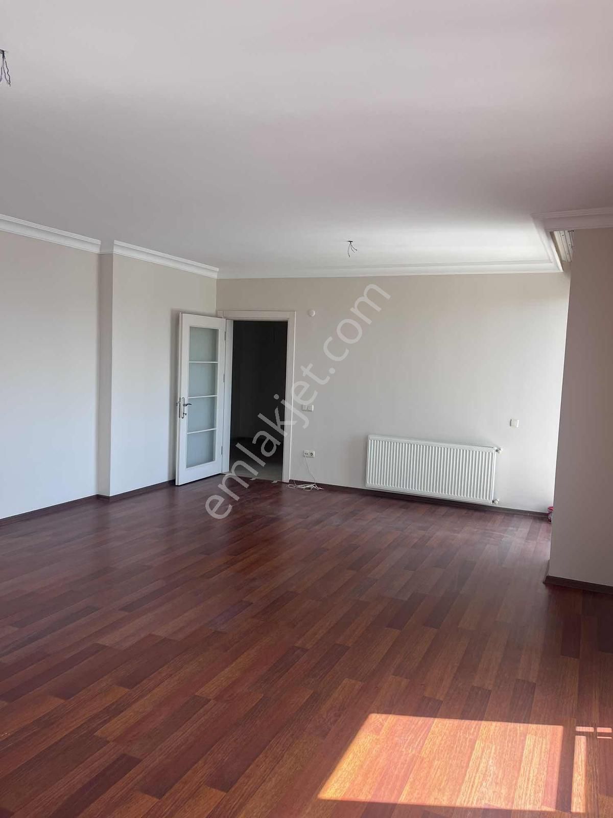 Finans Merkezi Yanı Kiralık Ara Kat 3+1 - Görsel 3