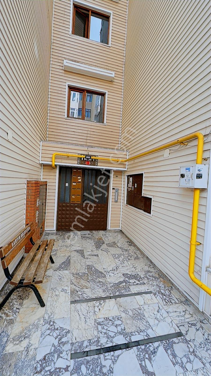 Merkez Site İçinde Kiralık Arakat Geniş 3+1 Daire - Görsel 6