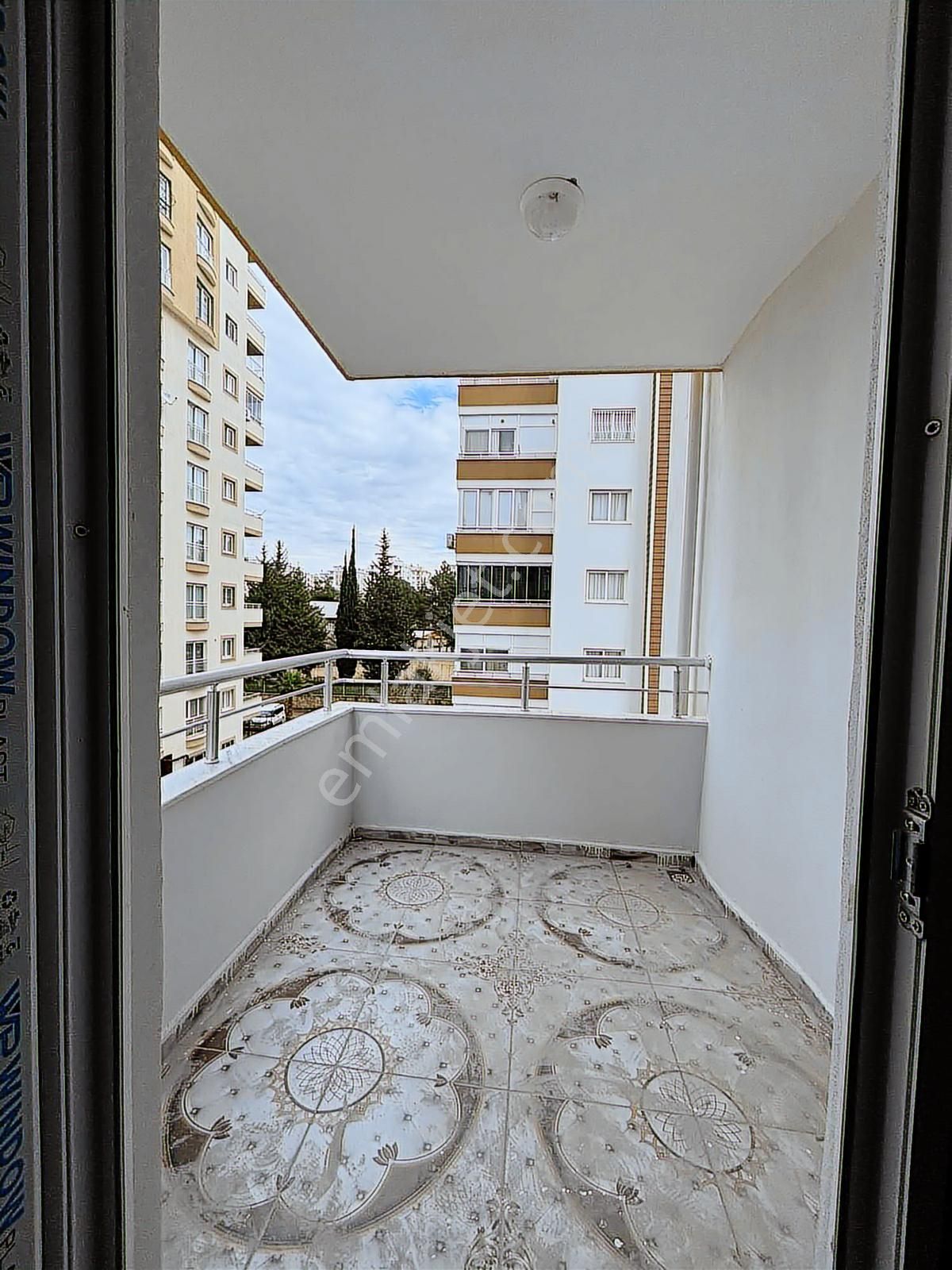 Kozan Gayrimenkul'den Stadyum Civarı Sıfır 3+1 Fırsat Daire - Görsel 6