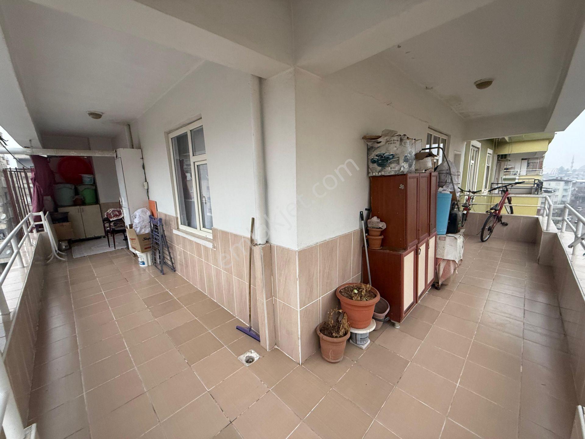 Huzur Evlerinde 2+1 Siteli İlk Günden Hasarsız Çatılı Daire - Görsel 11