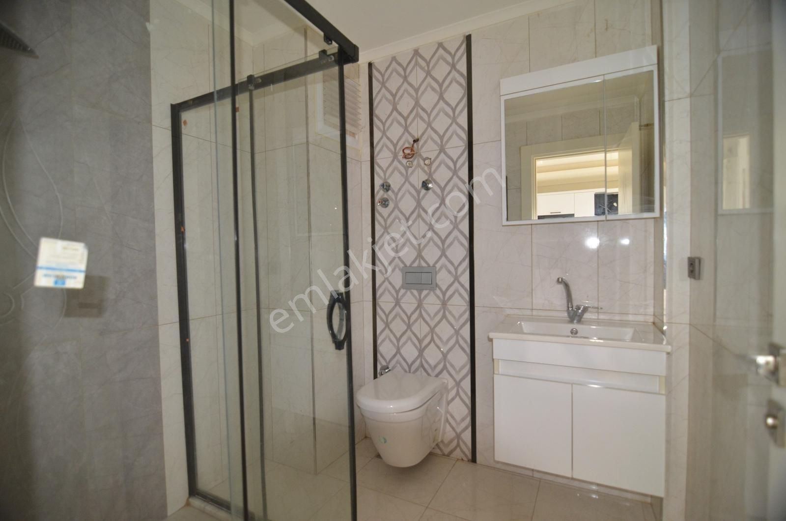 Alanya Oba Mahallesi Site İçi Kiralık 1+1 Boş Daire - Görsel 4