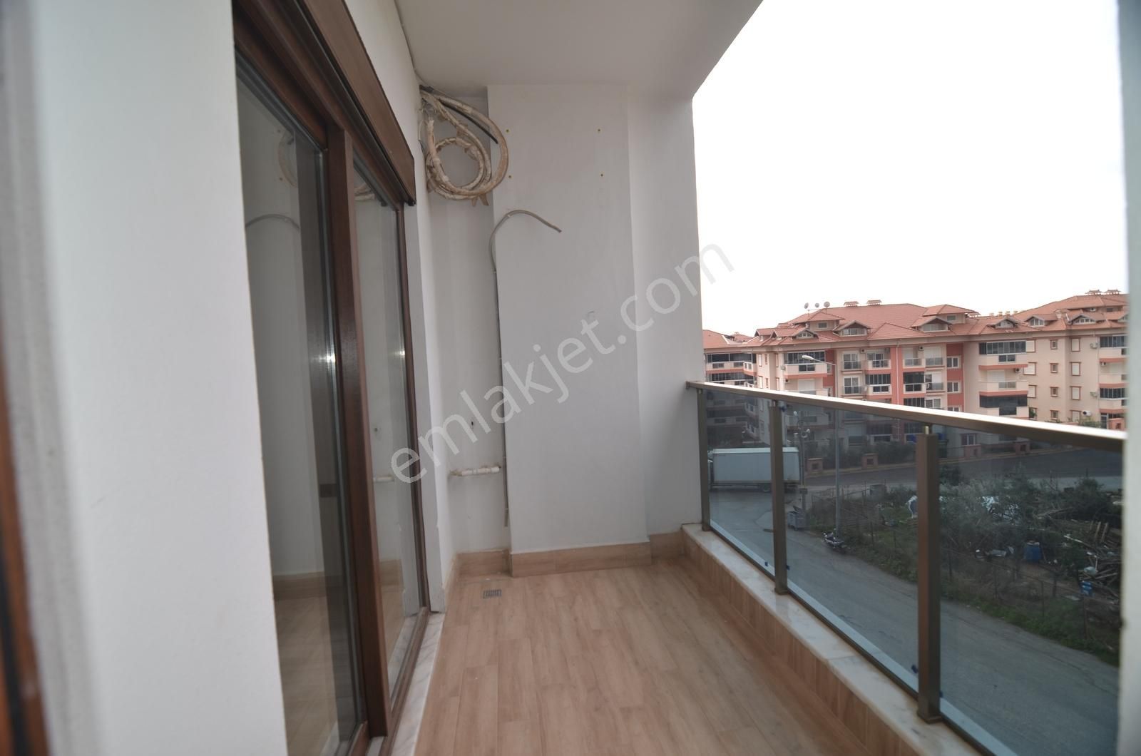 Alanya Oba Mahallesi Site İçi Kiralık 1+1 Boş Daire - Görsel 14
