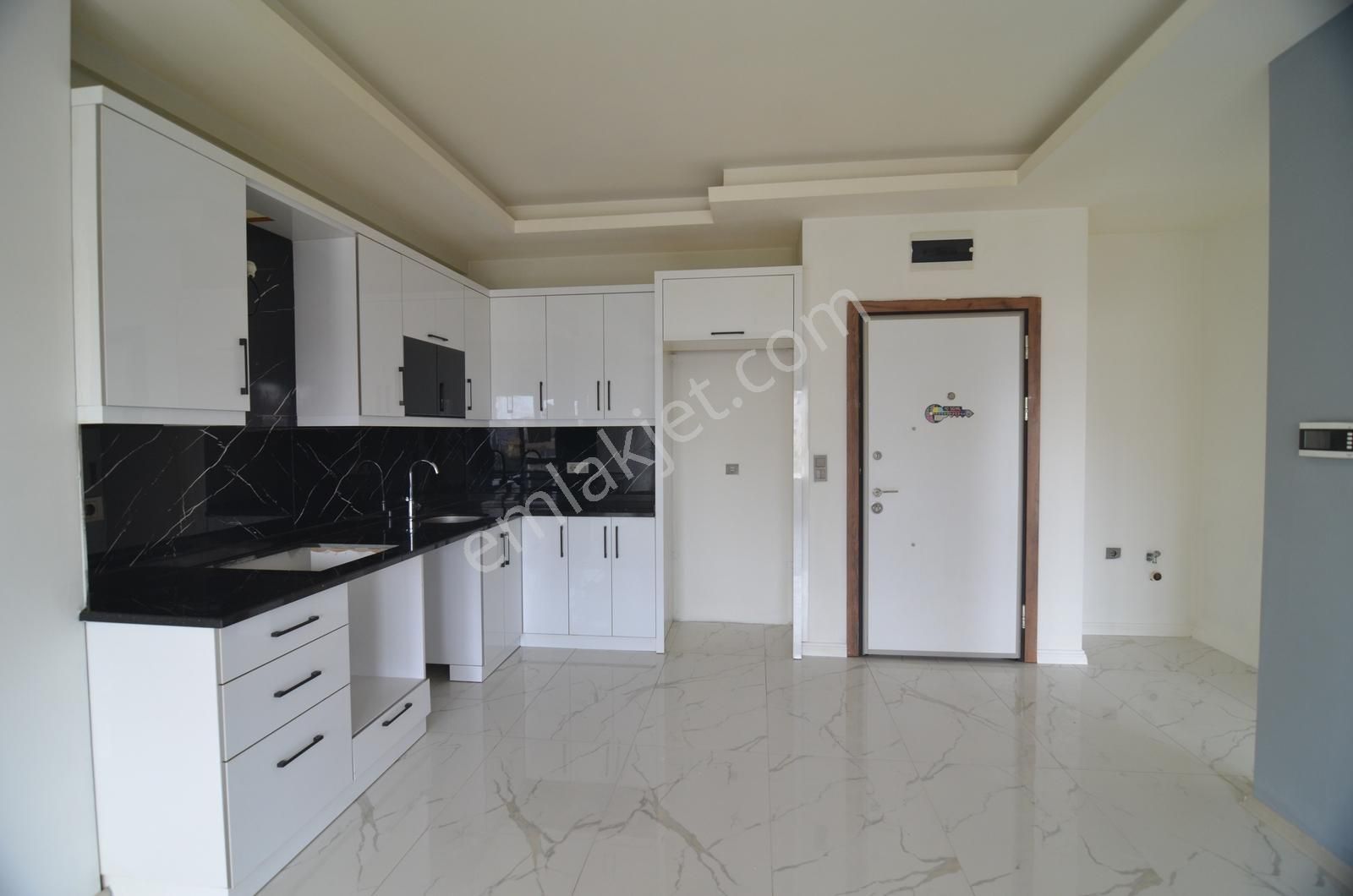 Alanya Oba Mahallesi Site İçi Kiralık 1+1 Boş Daire - Görsel 12