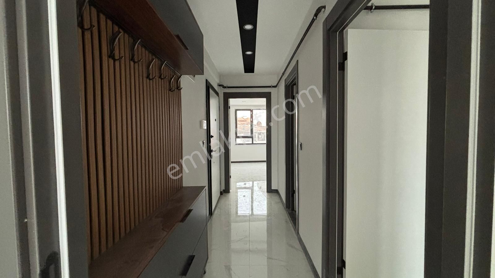 Recep Ümit Emlak'tan Çamlıca Mahallesi Sıfır 2+0 Daire