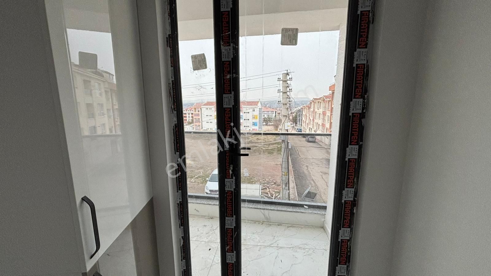 Recep Ümit Emlak'tan Çamlıca Mahallesi Sıfır 2+0 Daire - Görsel 16