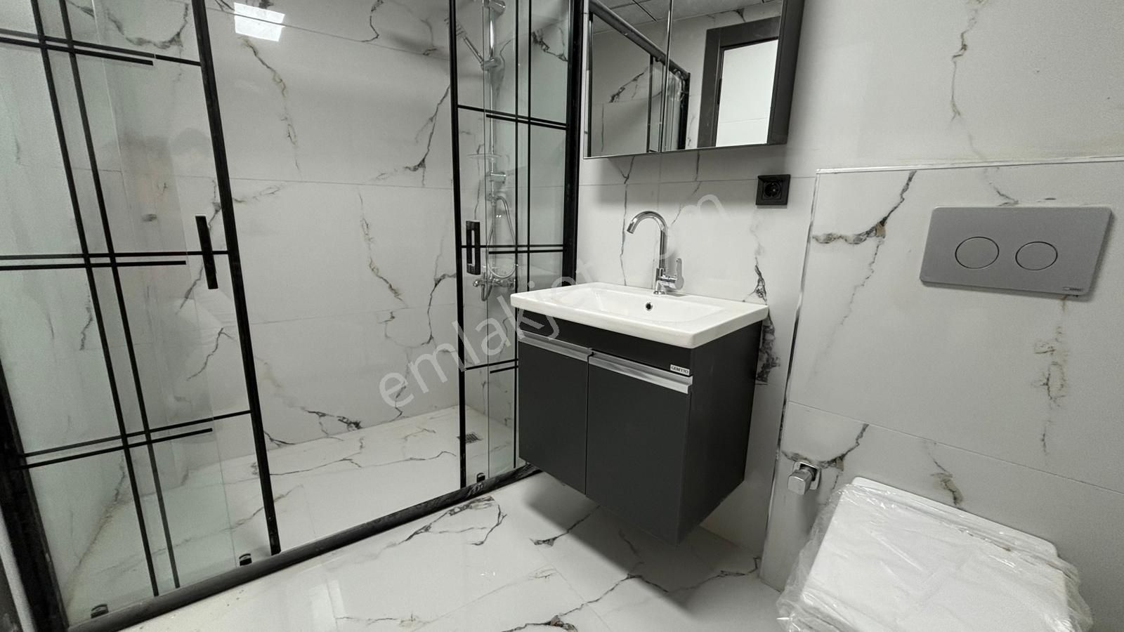 Recep Ümit Emlak'tan Çamlıca Mahallesi Sıfır 2+0 Daire - Görsel 9