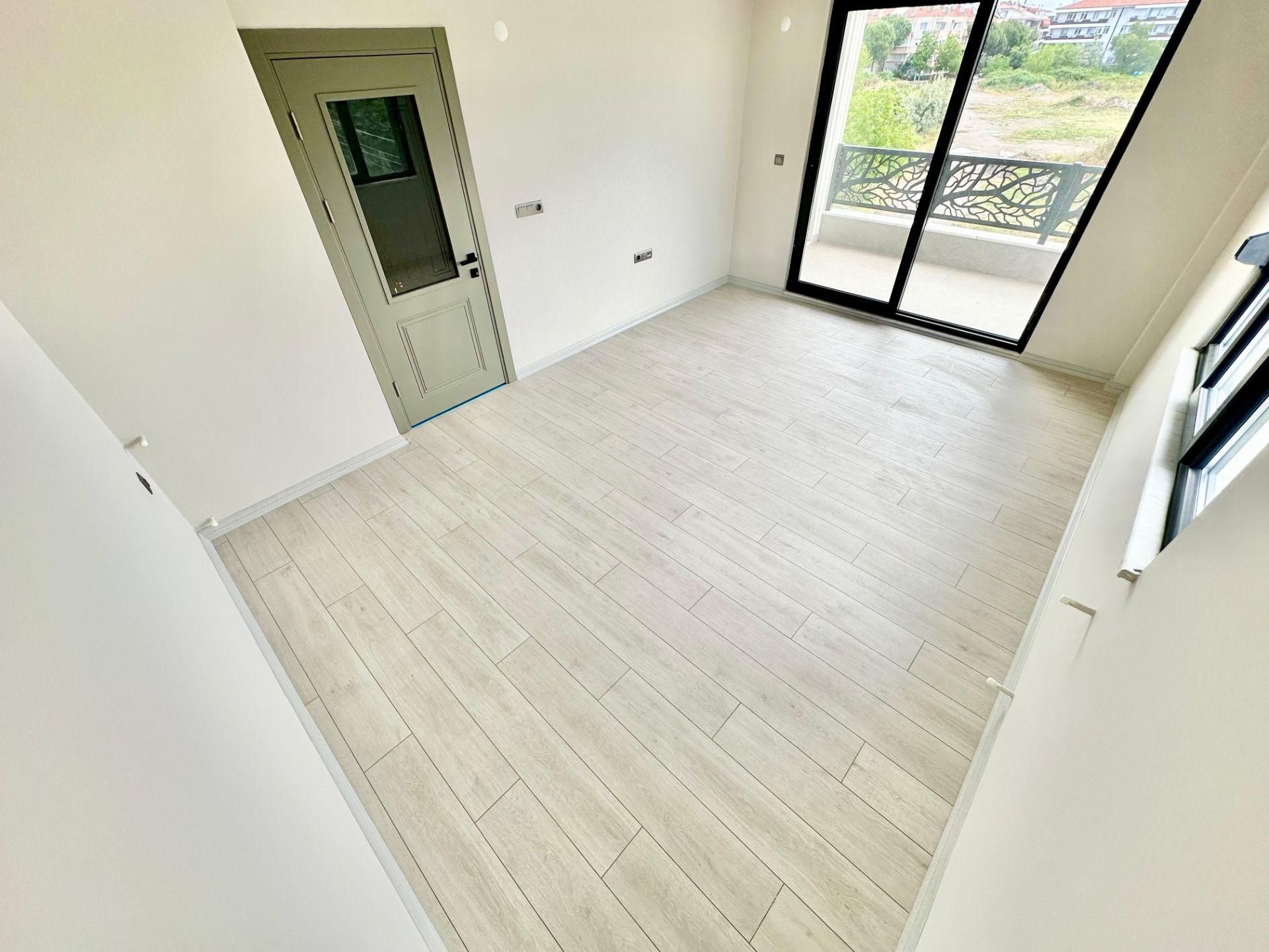 ꧁ay Emlaktan꧂akçay'da Pazar Sokagında Denize Sadece 400 M Ebeveyn Banyolu Ayrı Mutfak 2+1 Lüx Daire - Görsel 10