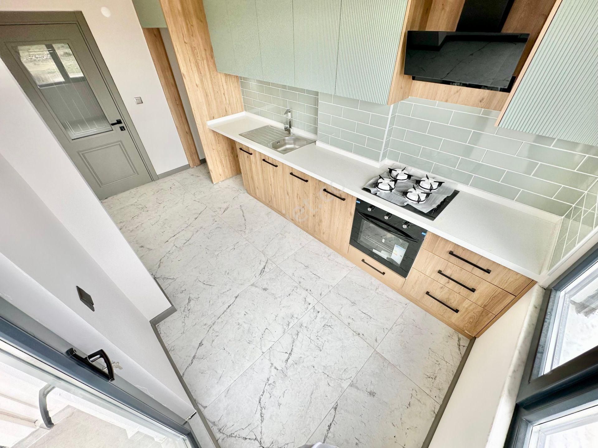 ꧁ay Emlaktan꧂akçay'da Pazar Sokagında Denize Sadece 400 M Ebeveyn Banyolu Ayrı Mutfak 2+1 Lüx Daire - Görsel 5