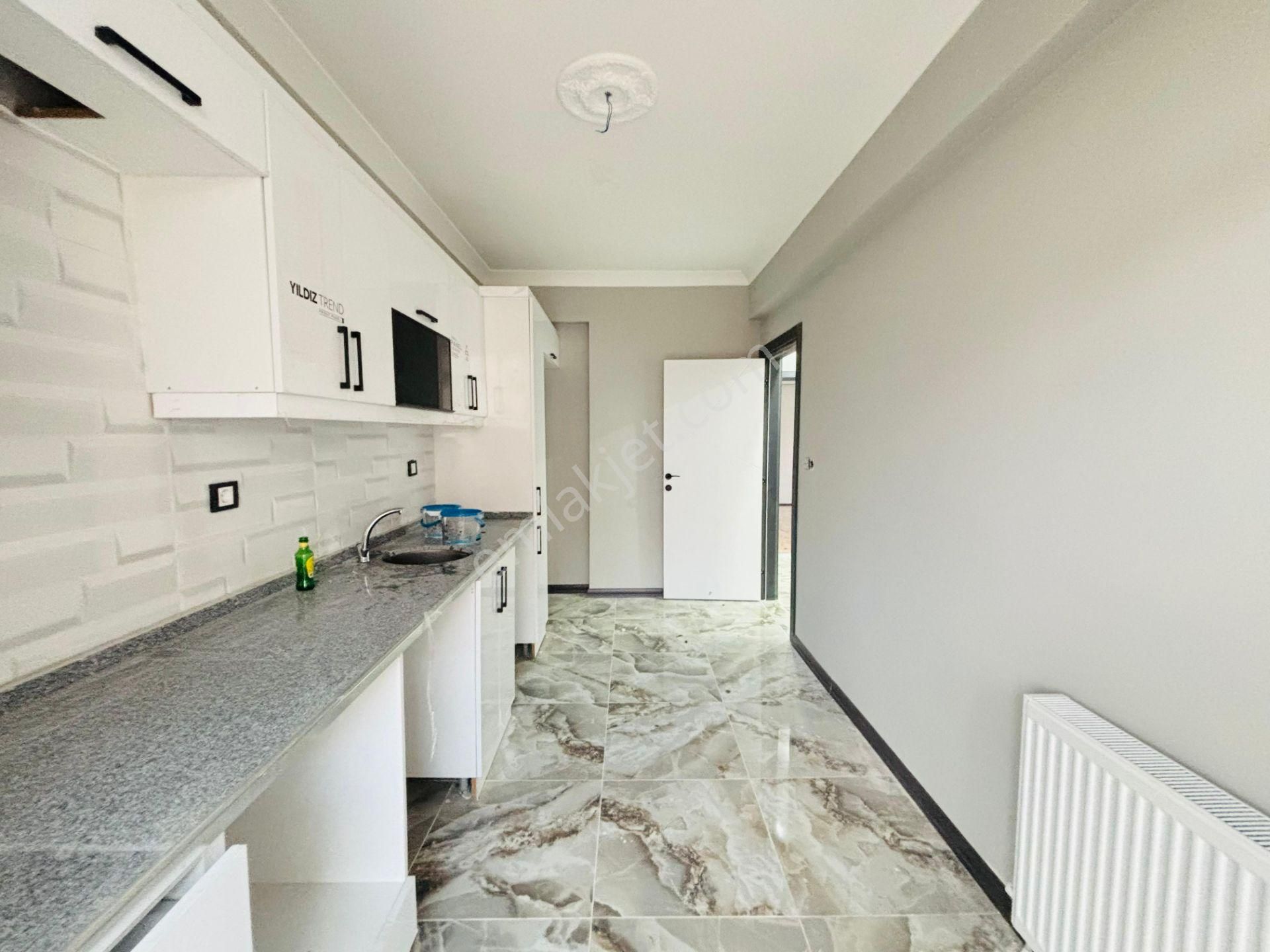 Güven'den Ön Cephe Geniş Balkonlu K.otoparklı 2+1daire - Görsel 20