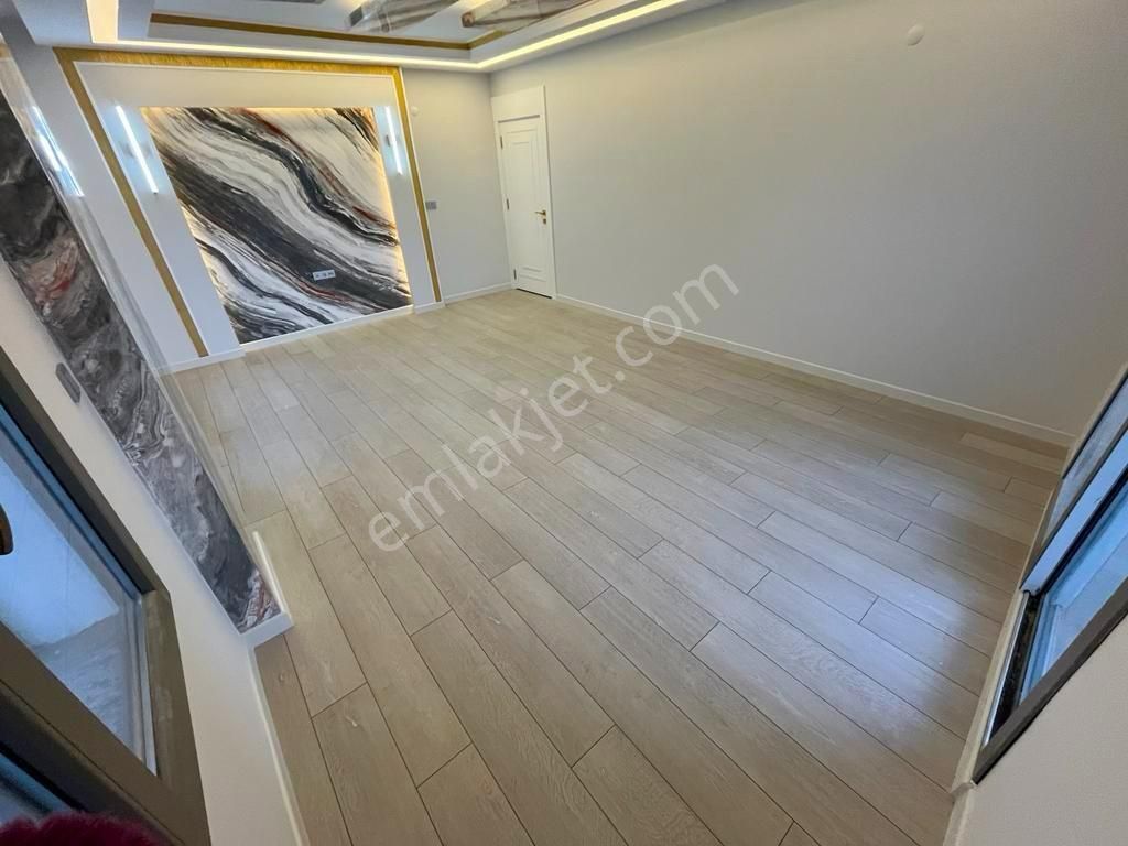 ꧁ Ay Emlak'tan꧂akçay Merkez'de Ultra Lüks Tasarımlı Ara Kat Ayrı Mutfak Satılık 2+1 Lüx Daire - Görsel 8