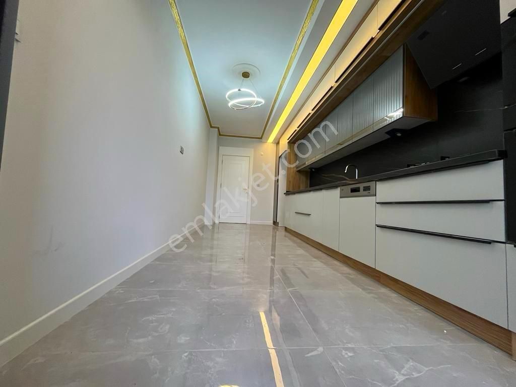 ꧁ Ay Emlak'tan꧂akçay Merkez'de Ultra Lüks Tasarımlı Ara Kat Ayrı Mutfak Satılık 2+1 Lüx Daire - Görsel 5