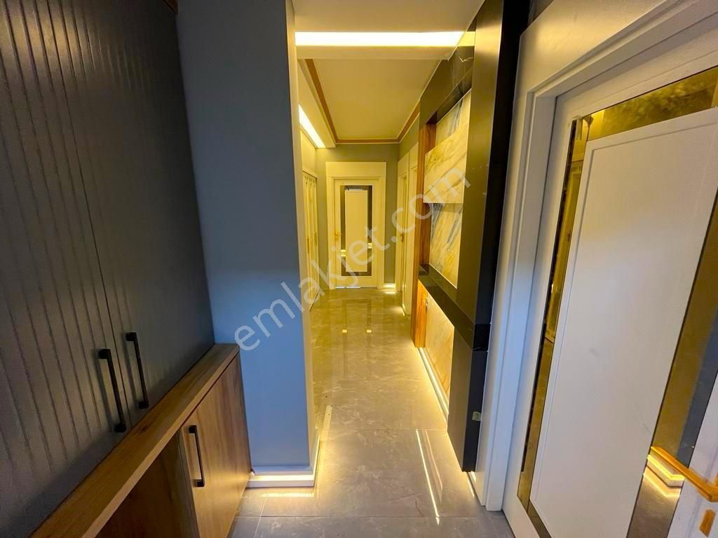 ꧁ Ay Emlak'tan꧂akçay Merkez'de Ultra Lüks Tasarımlı Ara Kat Ayrı Mutfak Satılık 2+1 Lüx Daire - Görsel 7