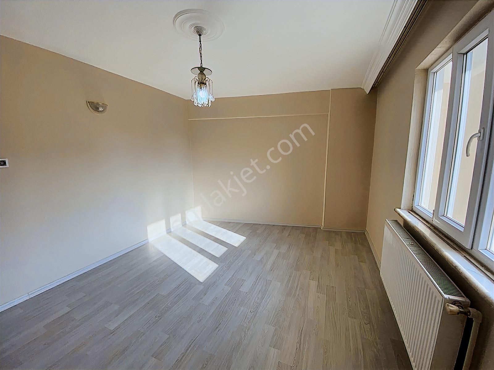 İnegöl Altınbaş Emlak'tan 130 M2 Kiralık 3+1 Daire - Görsel 2