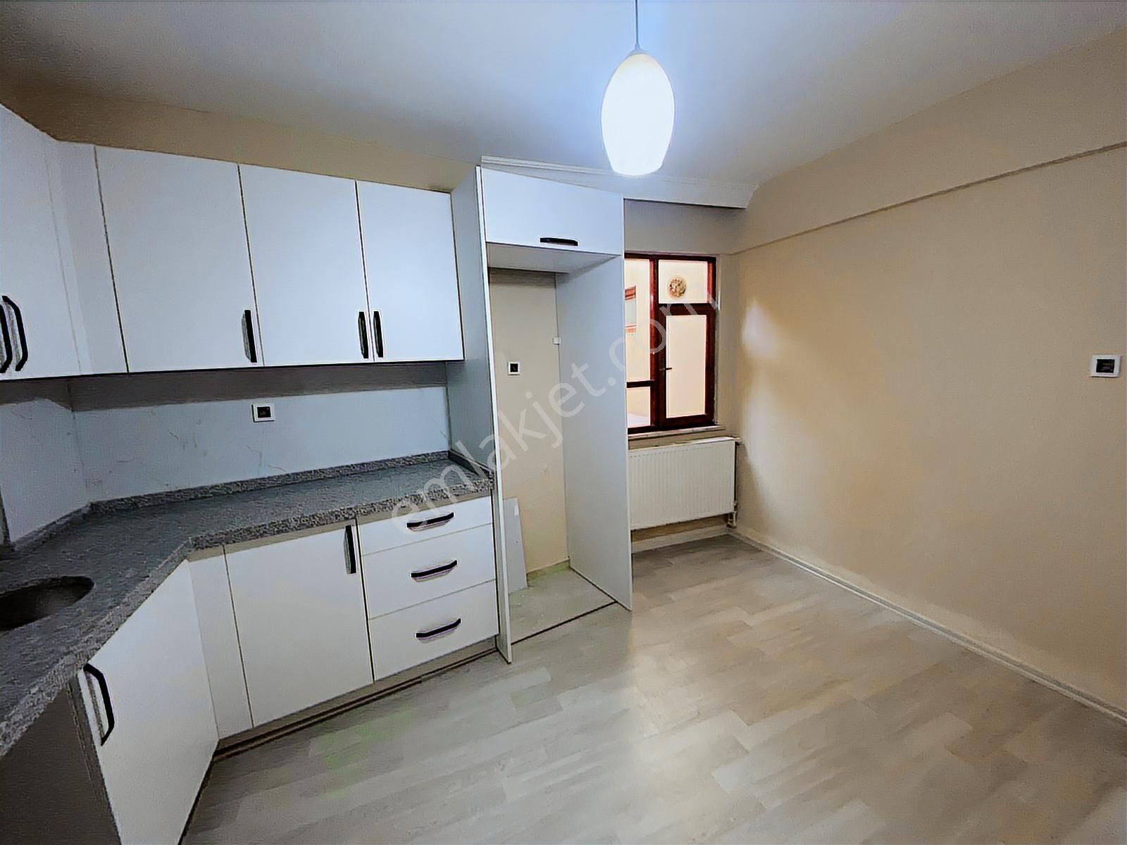İnegöl Altınbaş Emlak'tan 130 M2 Kiralık 3+1 Daire - Görsel 10