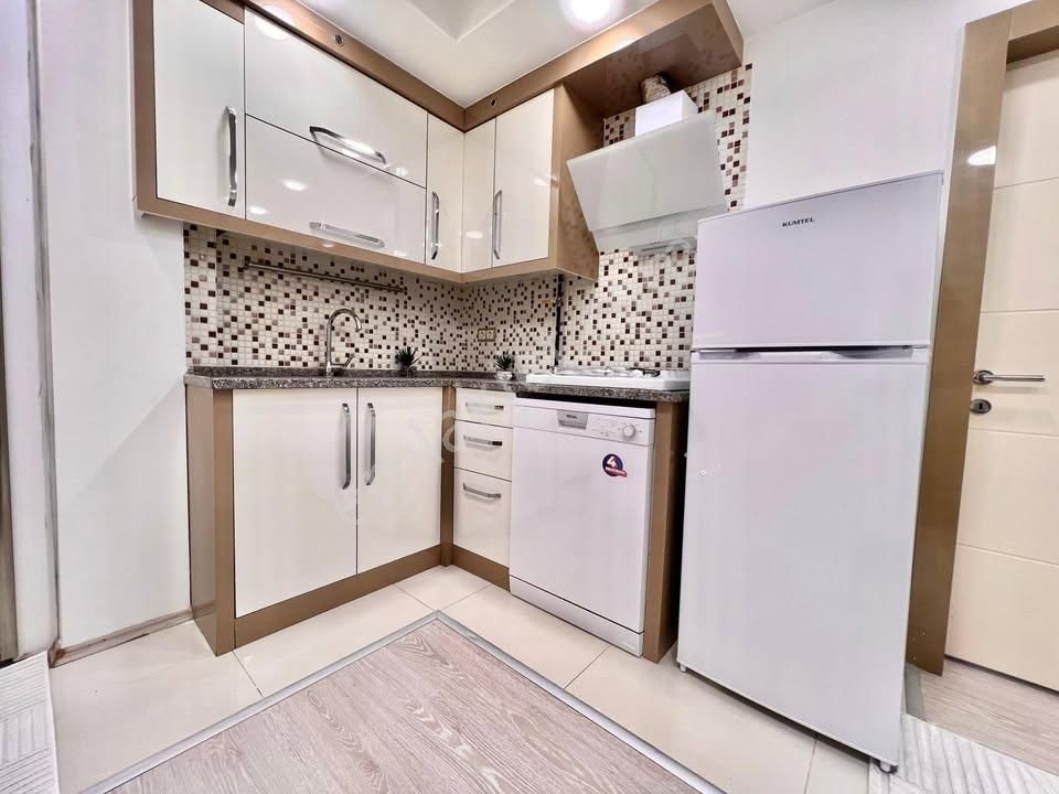 İstiklal Caddesinde Ana Caddeye Yakın Full Sıfır Eşyalı 1+1 Apart A162 - Görsel 5