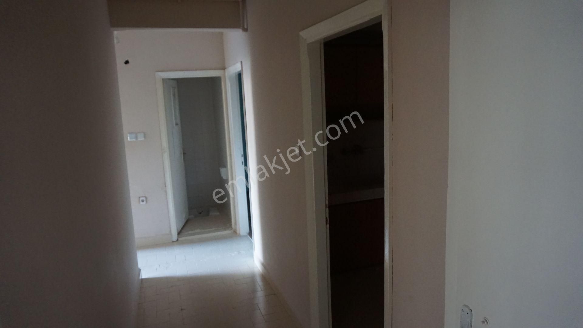 Meral R5766 Mantolamalı Binada 85 M2 Balkonlu 2+1 - Görsel 10