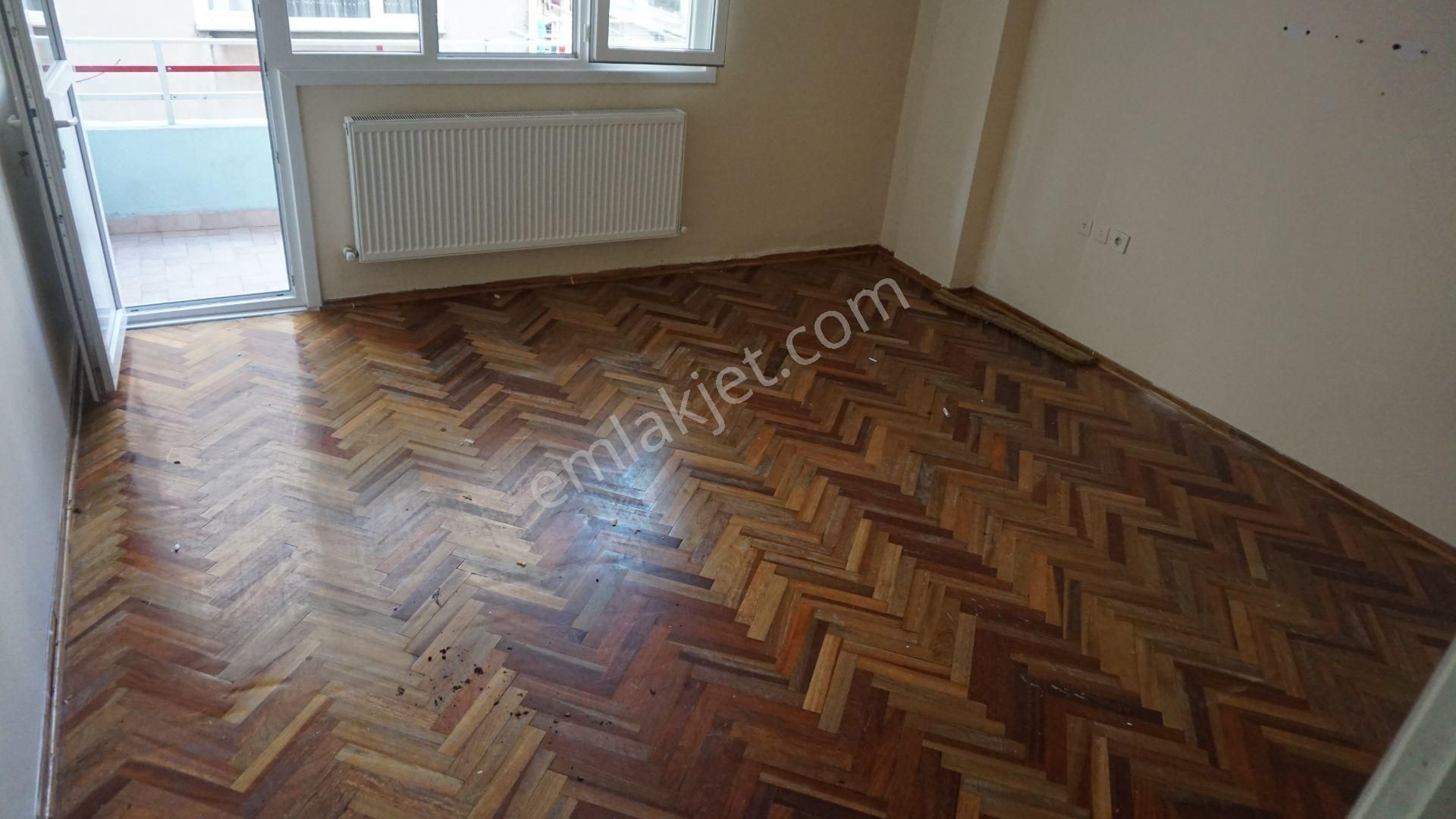 Meral R5766 Mantolamalı Binada 85 M2 Balkonlu 2+1 - Görsel 2