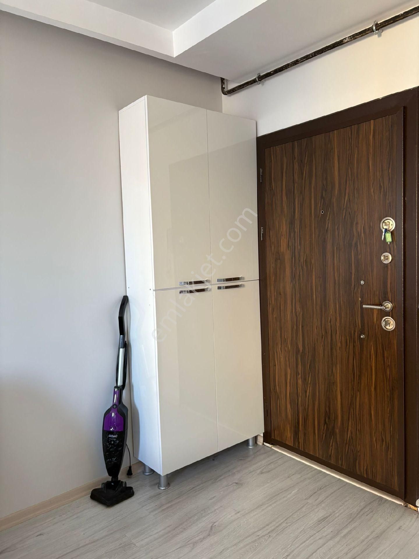 1+1 Eşyalı Kiralık Daire Cadde Üstü - Görsel 6