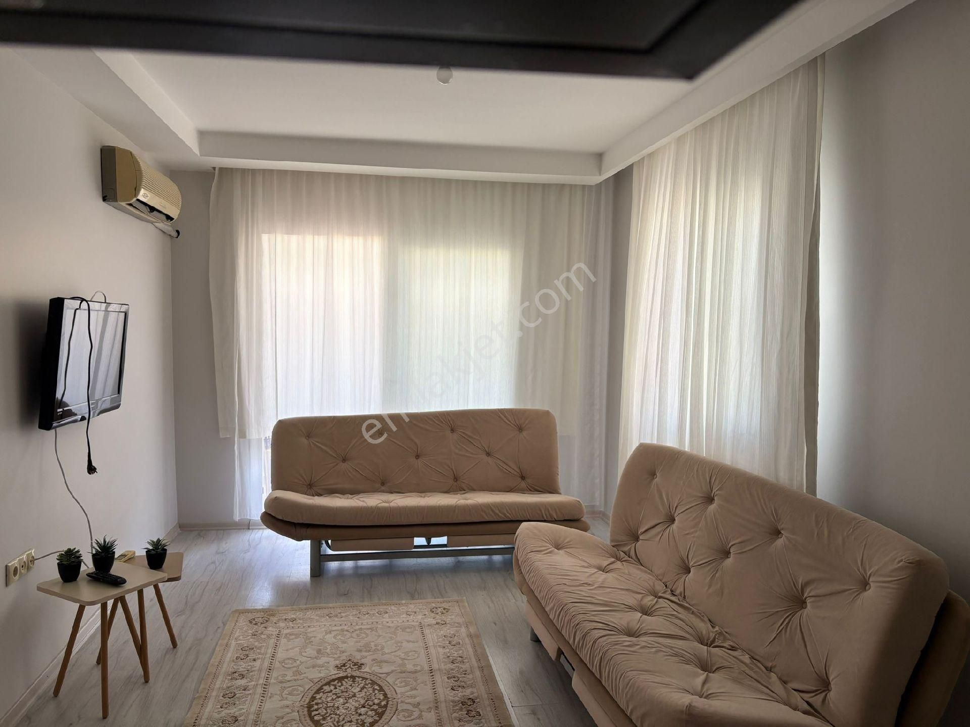 1+1 Eşyalı Kiralık Daire Cadde Üstü