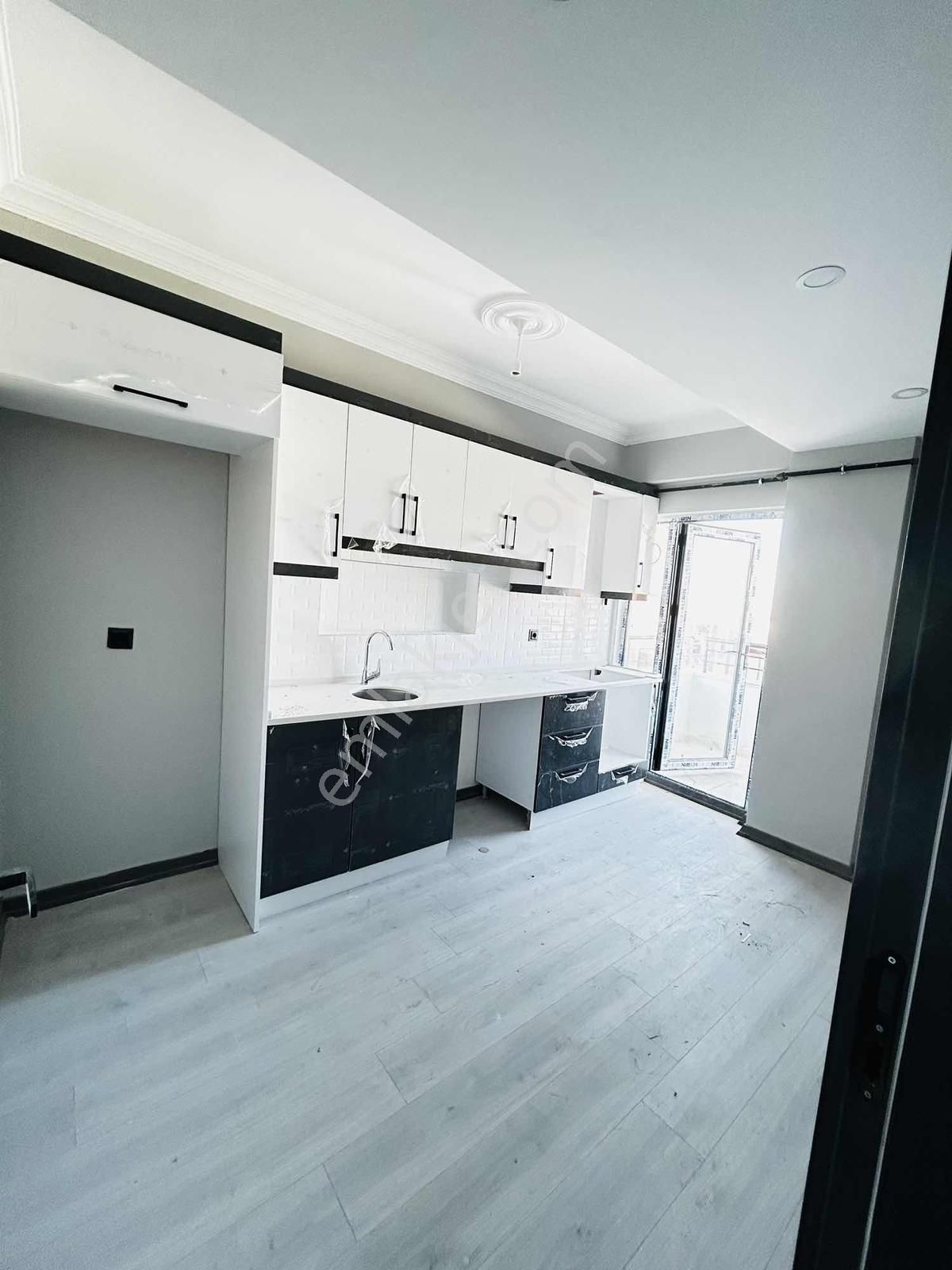 Nefesten Cumhuriyet Mahallesinde 2+1 Sıfır Satılık Daire