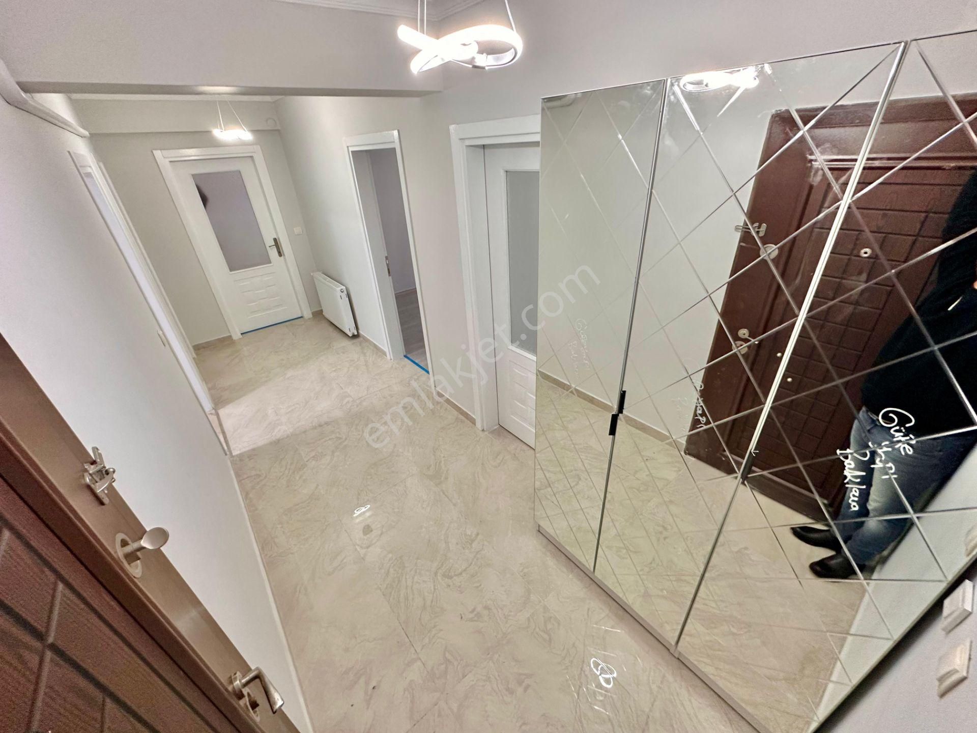 ꧁ay Emlaktan꧁akçay'da Kombili Ön Cephe Ayrı Mutfaklı 2+1 Daire - Görsel 18