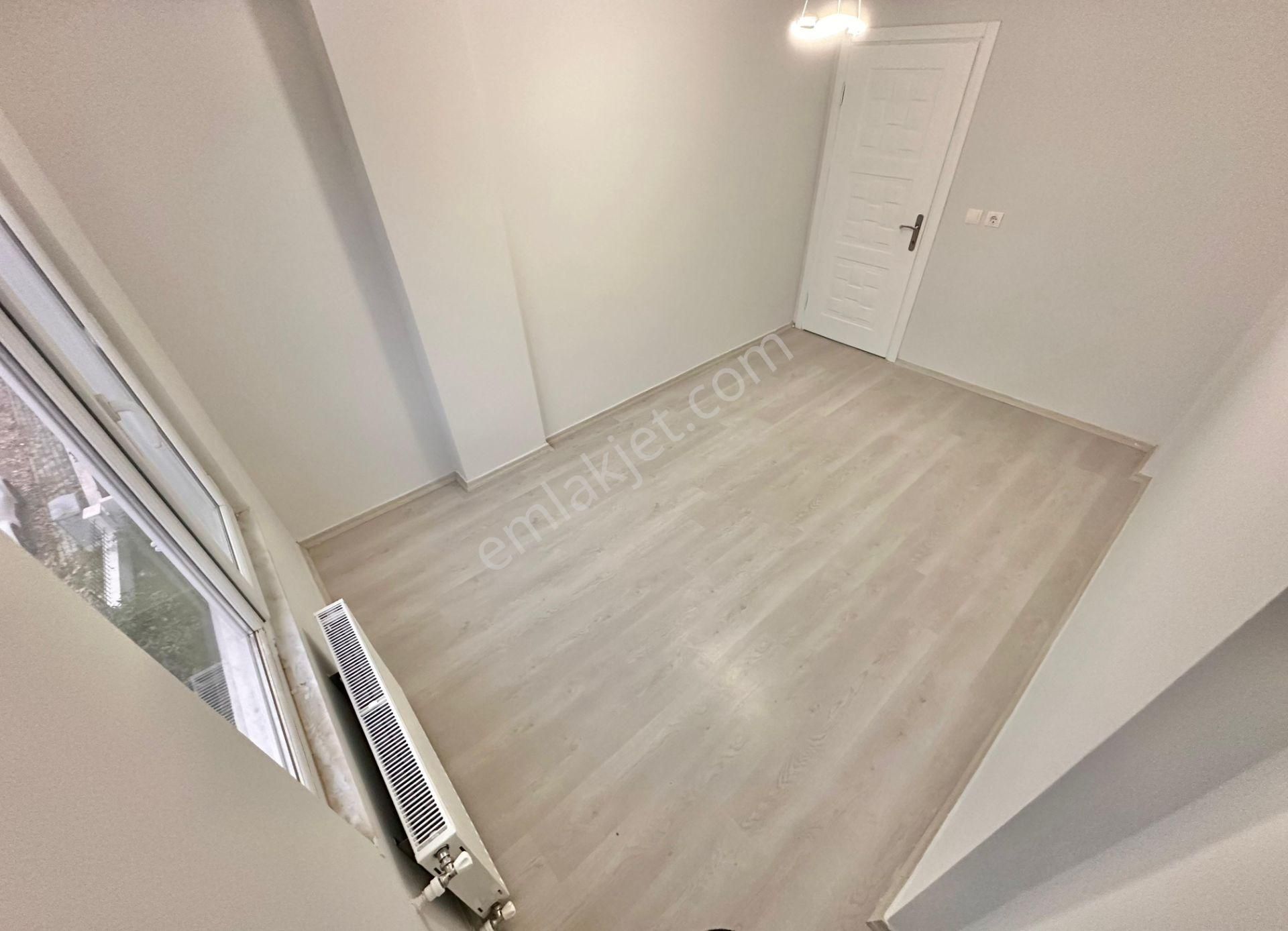 ꧁ay Emlaktan꧁akçay'da Kombili Ön Cephe Ayrı Mutfaklı 2+1 Daire - Görsel 32