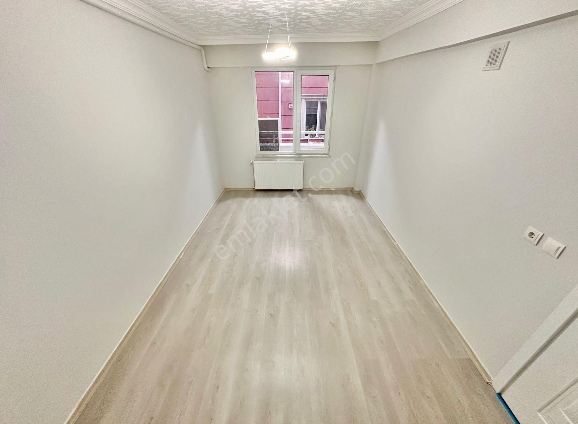 ꧁ay Emlaktan꧁akçay'da Kombili Ön Cephe Ayrı Mutfaklı 2+1 Daire - Görsel 19