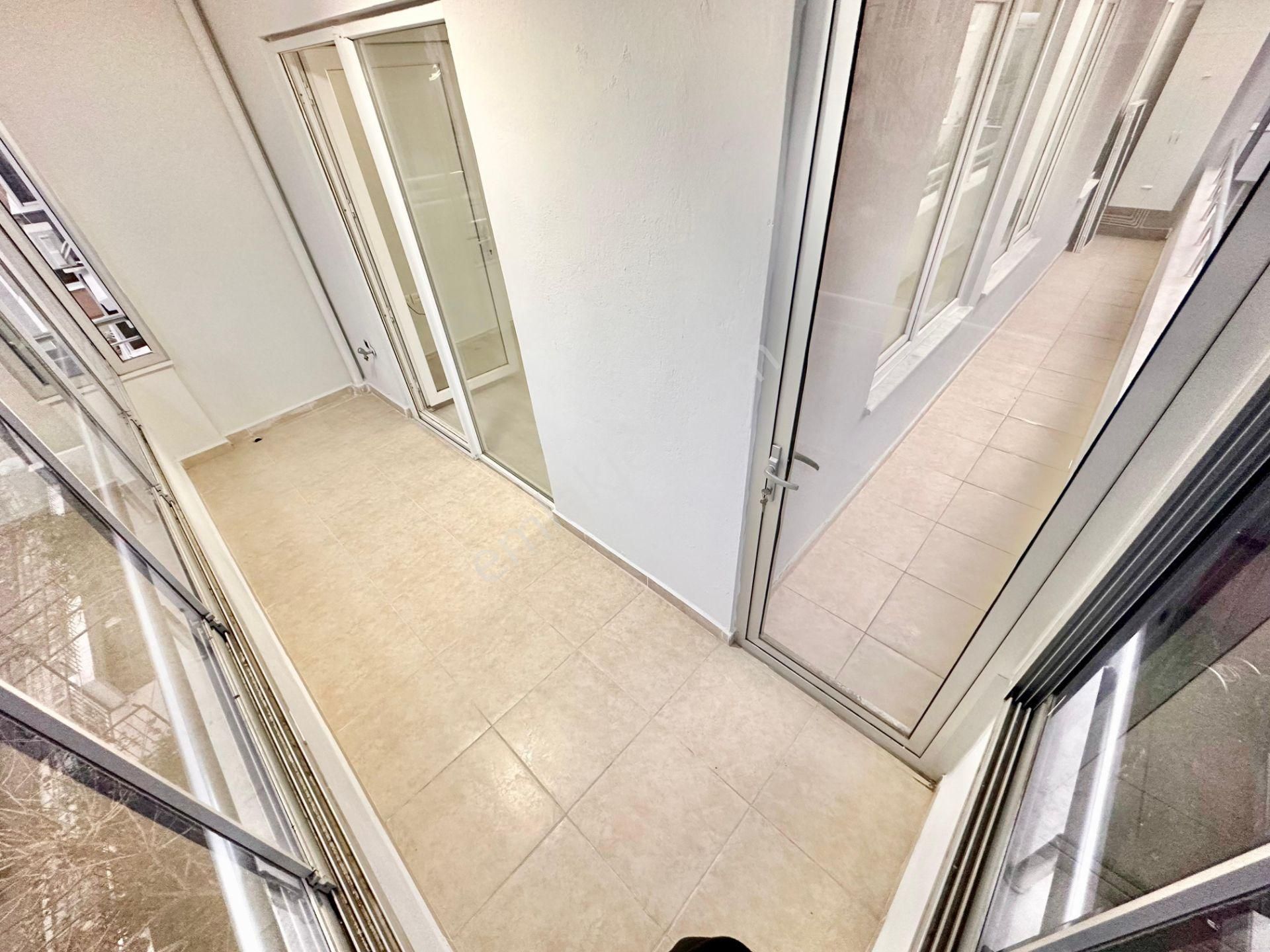 ꧁ay Emlaktan꧁akçay'da Kombili Ön Cephe Ayrı Mutfaklı 2+1 Daire - Görsel 9