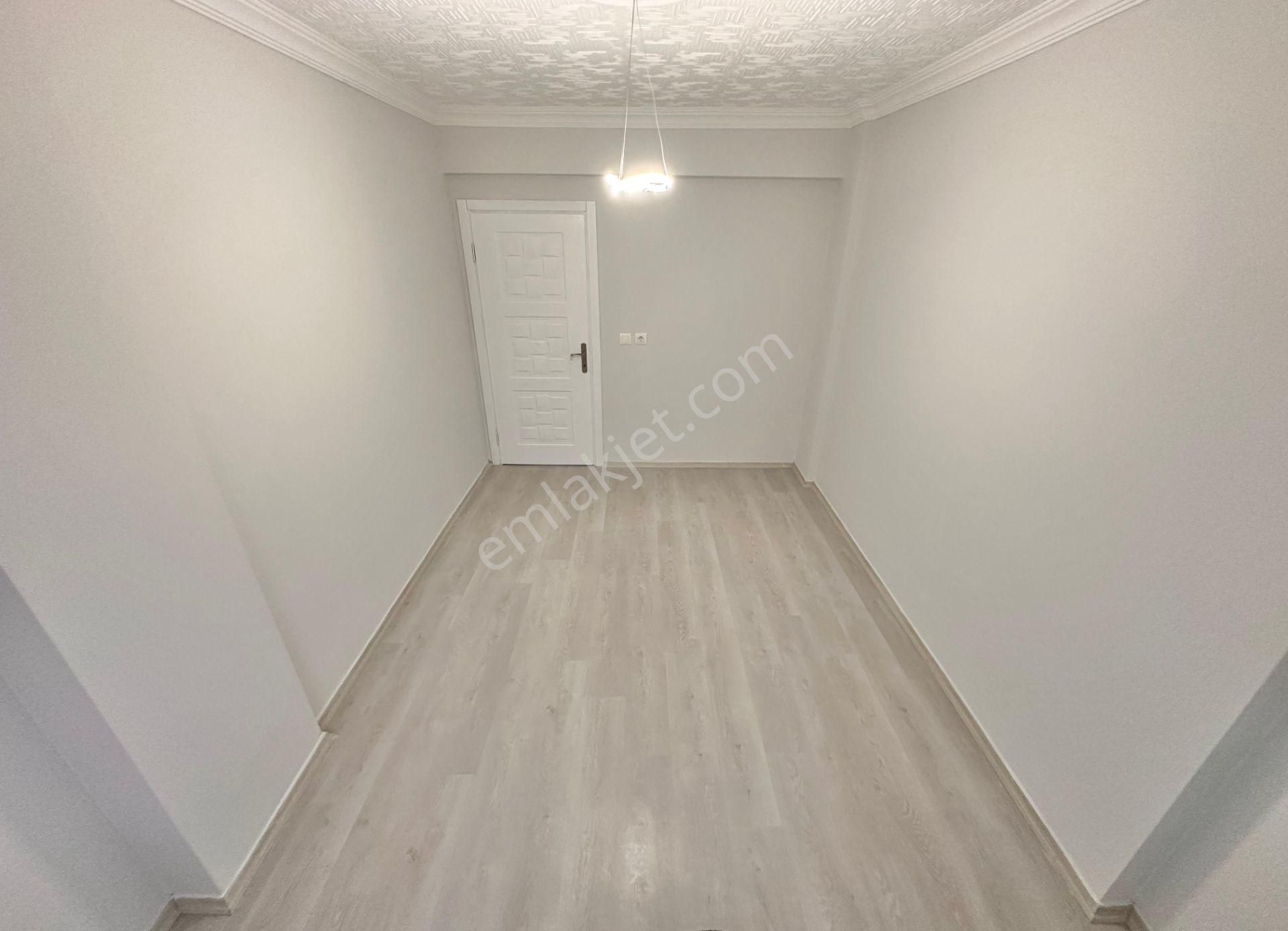 ꧁ay Emlaktan꧁akçay'da Kombili Ön Cephe Ayrı Mutfaklı 2+1 Daire - Görsel 21