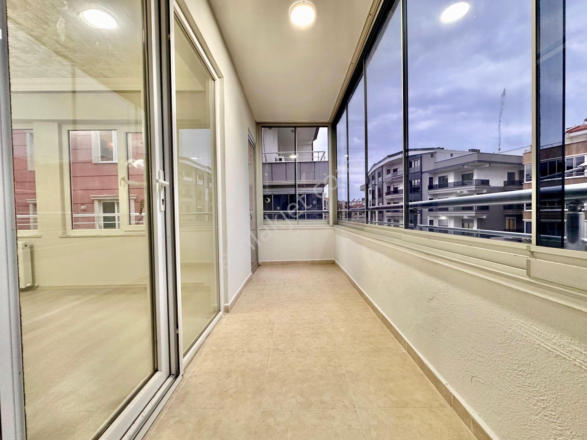 ꧁ay Emlaktan꧁akçay'da Kombili Ön Cephe Ayrı Mutfaklı 2+1 Daire - Görsel 11