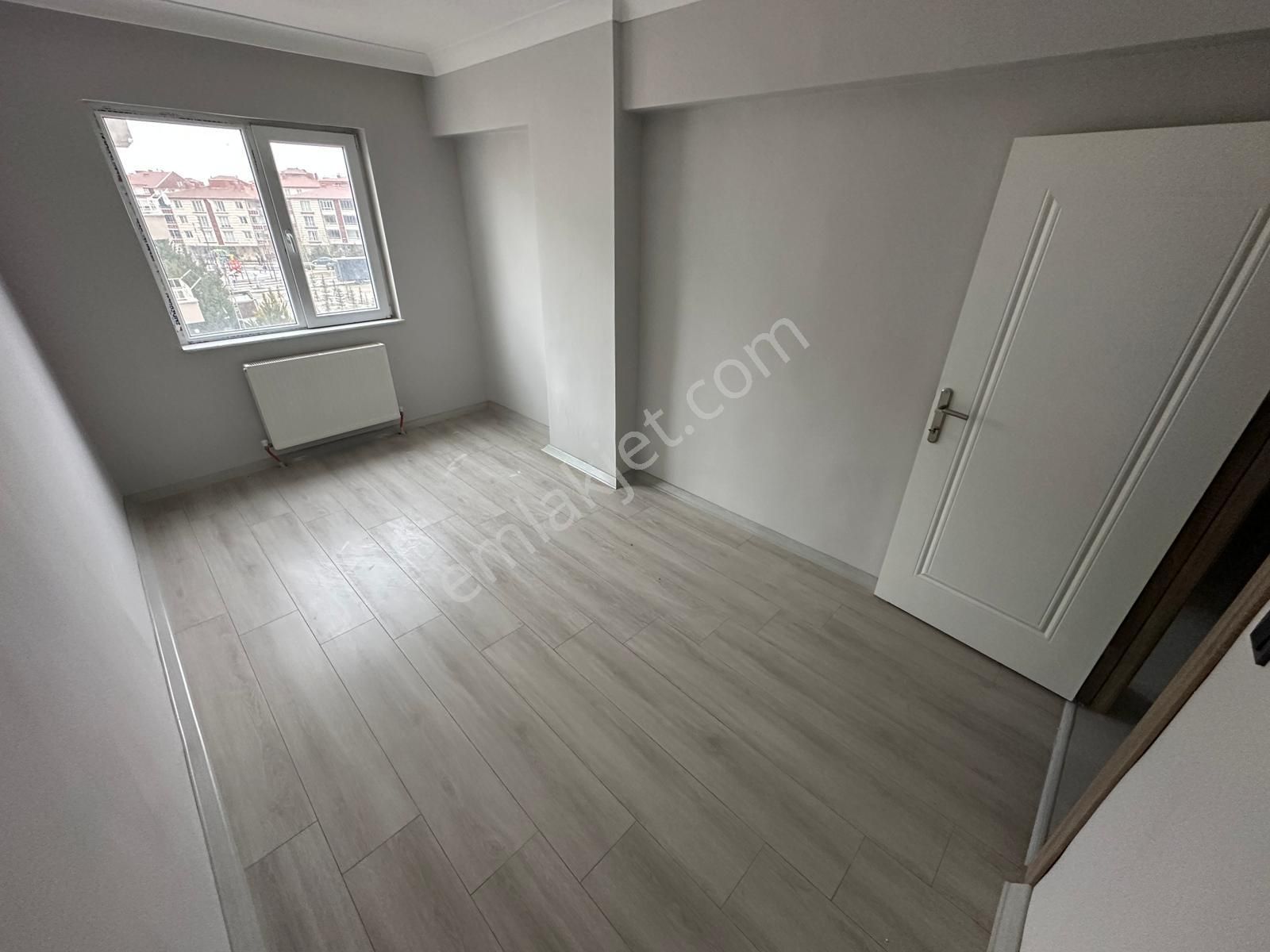 Sincan Yenikentte Satılık 4+1 Sıfır Daire Geniş Merkezde - Görsel 20