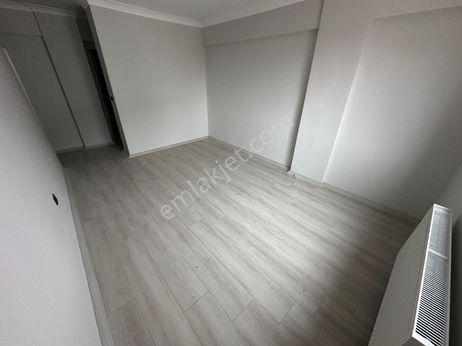 Sincan Yenikentte Satılık 4+1 Sıfır Daire Geniş Merkezde - Görsel 18