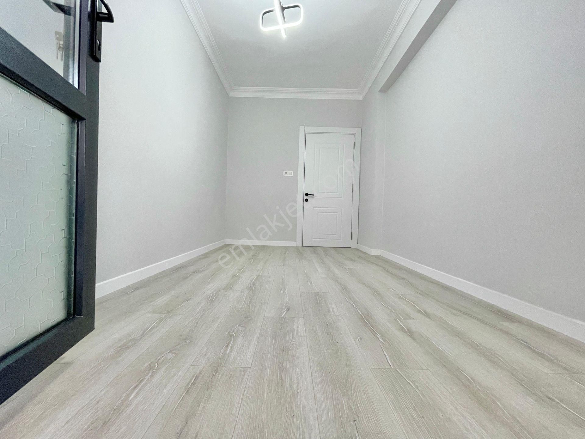 Berkay Demirel'den Altınkumda Ayrı Mutfak Ön Cephe 3+1 Daire - Görsel 27