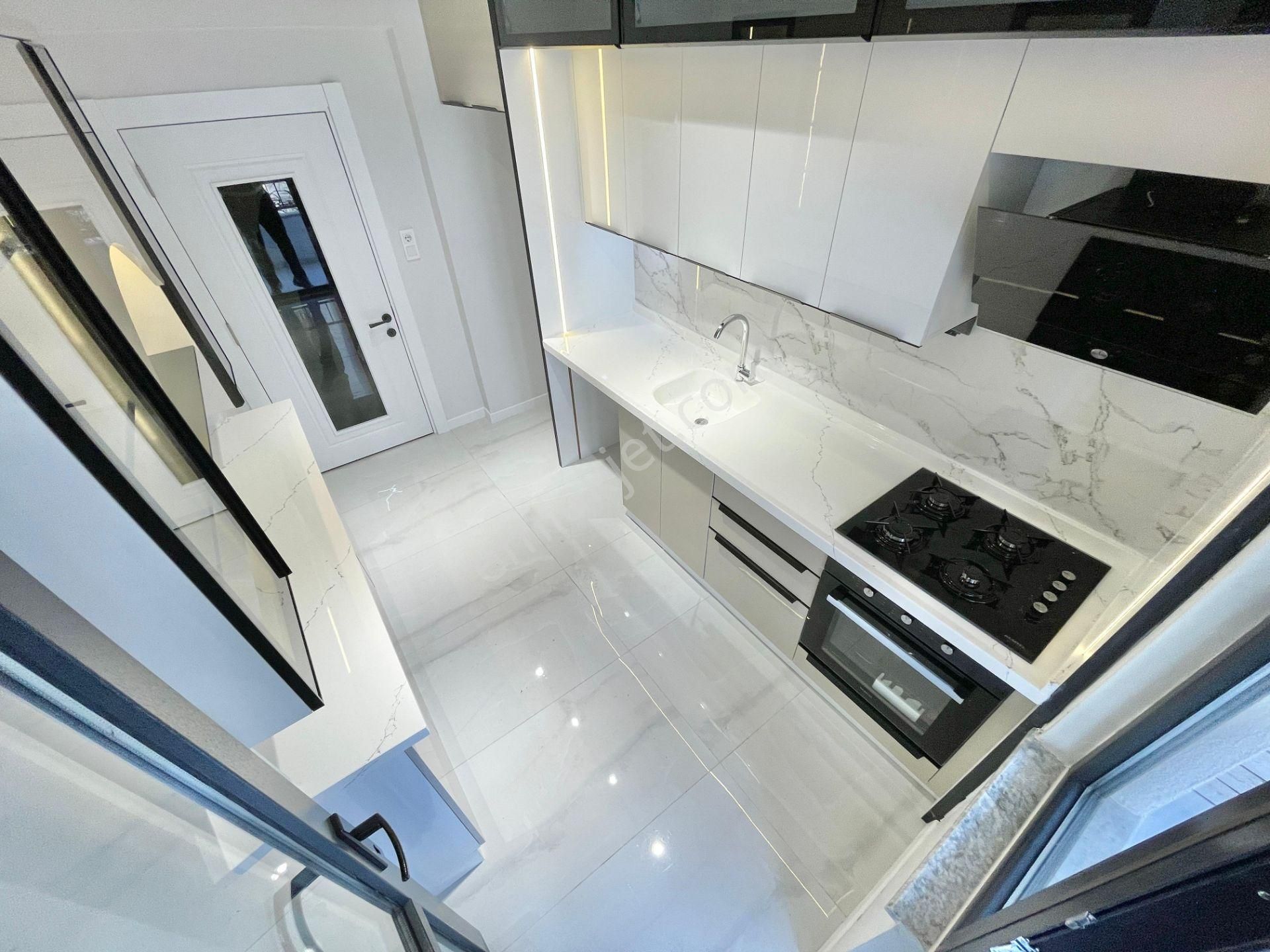 Berkay Demirel'den Altınkumda Ayrı Mutfak Ön Cephe 3+1 Daire - Görsel 19