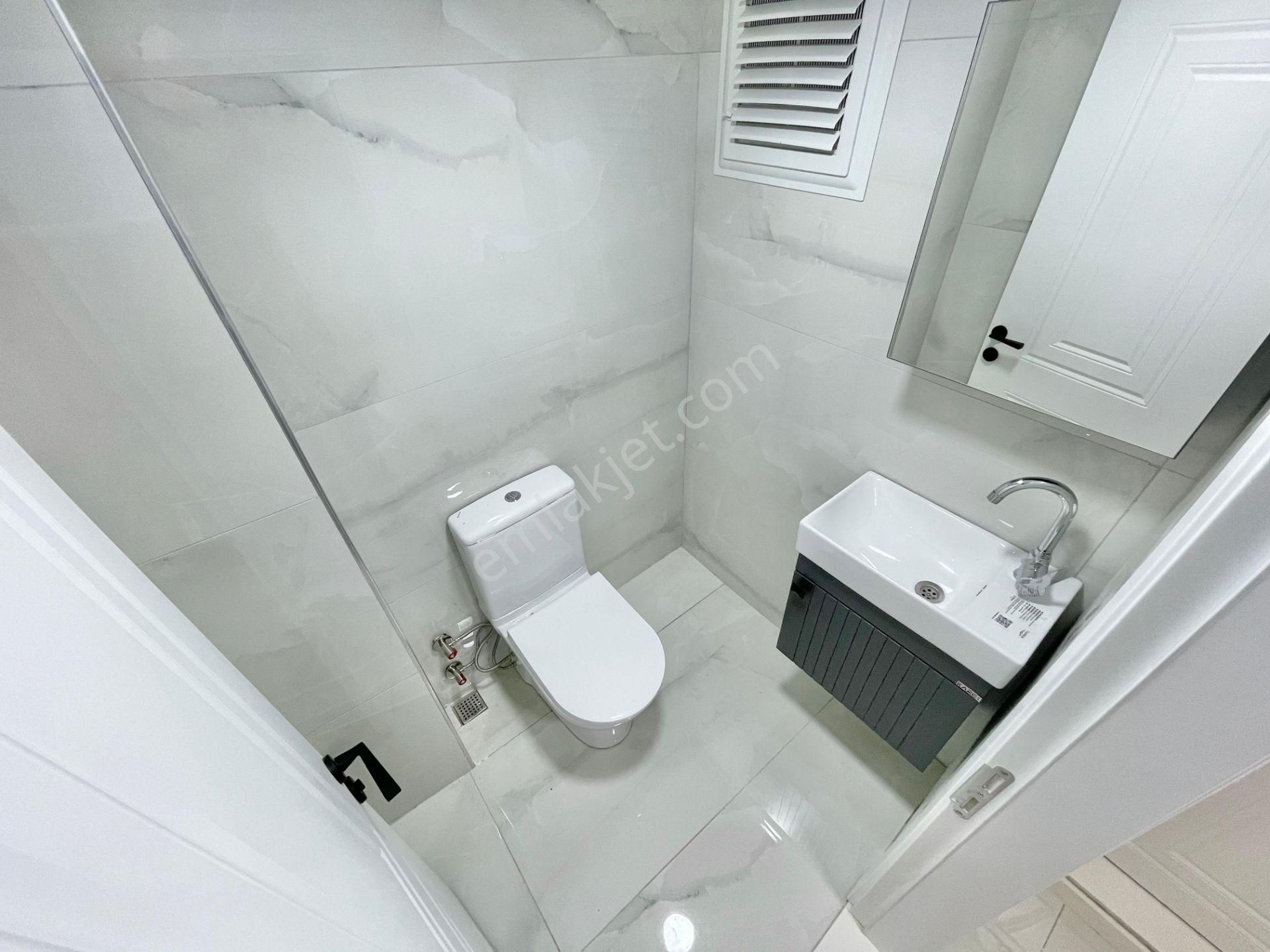 Berkay Demirel'den Altınkumda Ayrı Mutfak Ön Cephe 3+1 Daire - Görsel 35