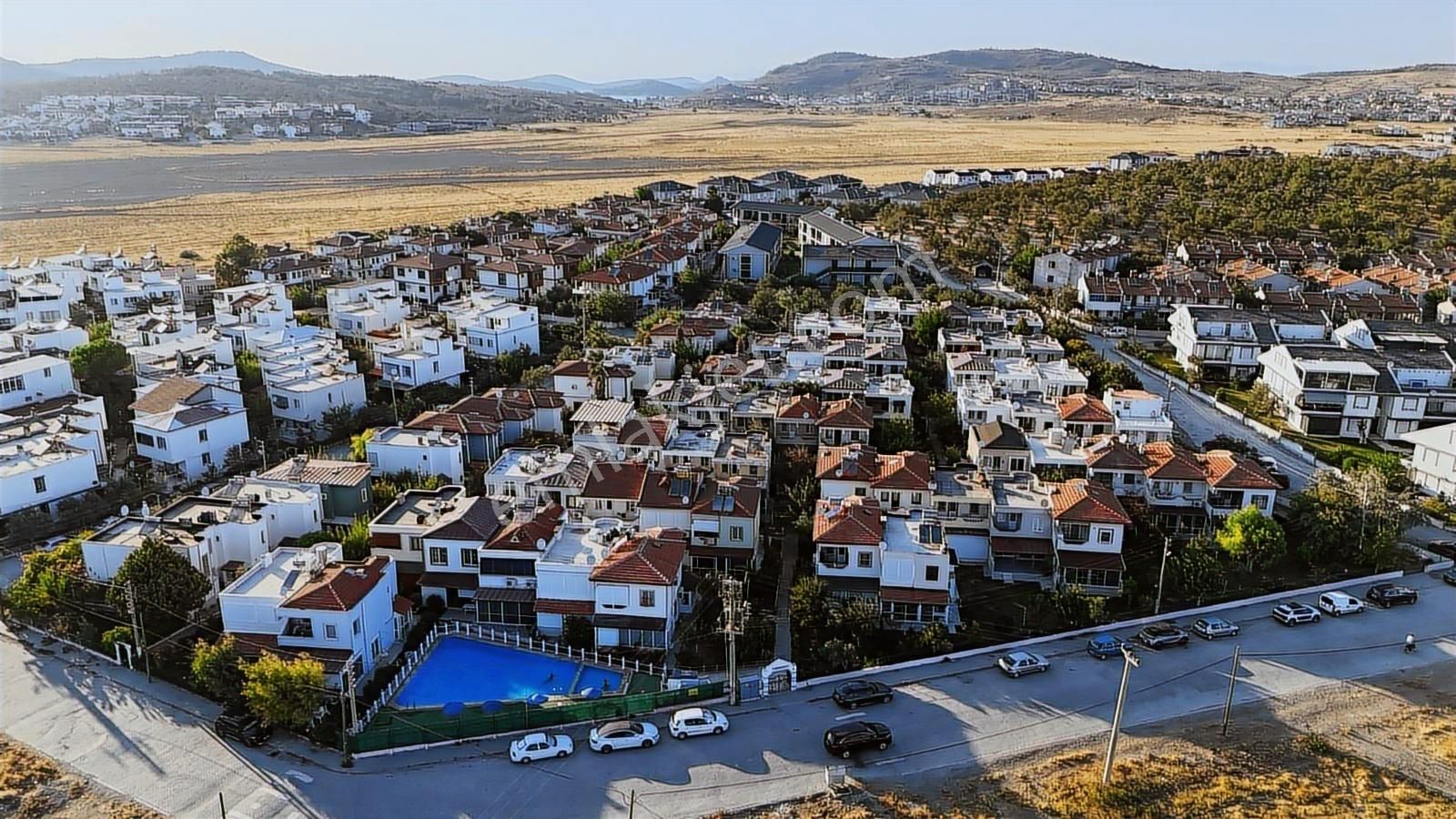 Ayvalık Küçükköy Havuzlu Sitede Satılık Villa - Görsel 29