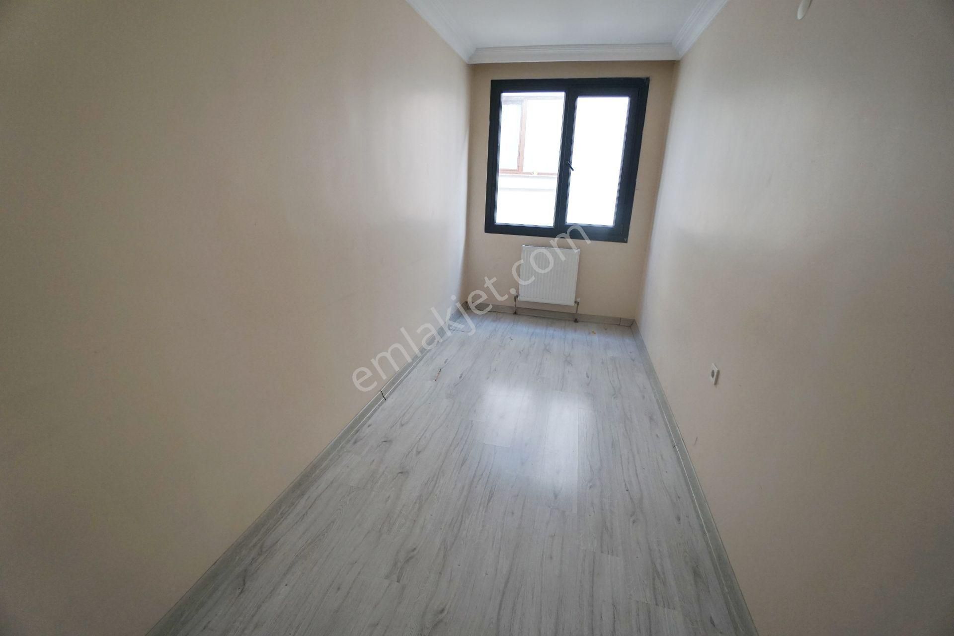 Meral R6196 Aşık Veysel Cd Yeni 5 Yaş Ankastreli Balkonlu Kapalı Otoparklı 2+1 - Görsel 18