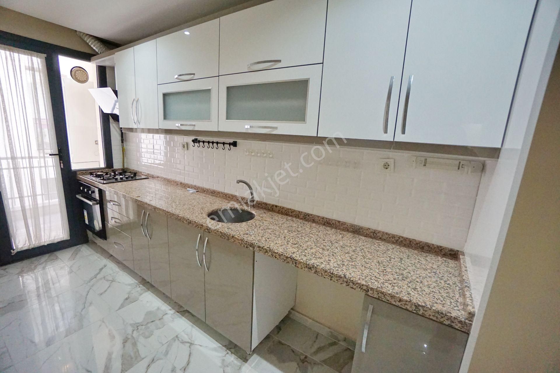 Meral R6196 Aşık Veysel Cd Yeni 5 Yaş Ankastreli Balkonlu Kapalı Otoparklı 2+1 - Görsel 8