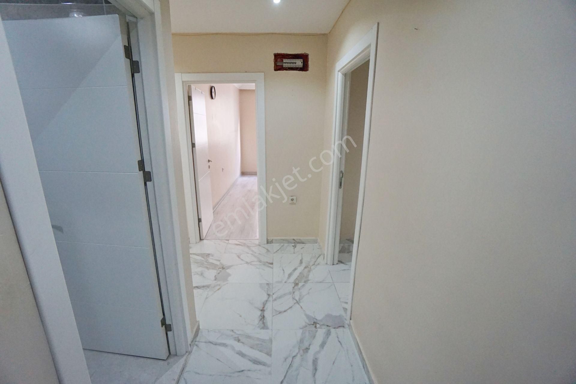 Meral R6196 Aşık Veysel Cd Yeni 5 Yaş Ankastreli Balkonlu Kapalı Otoparklı 2+1 - Görsel 15