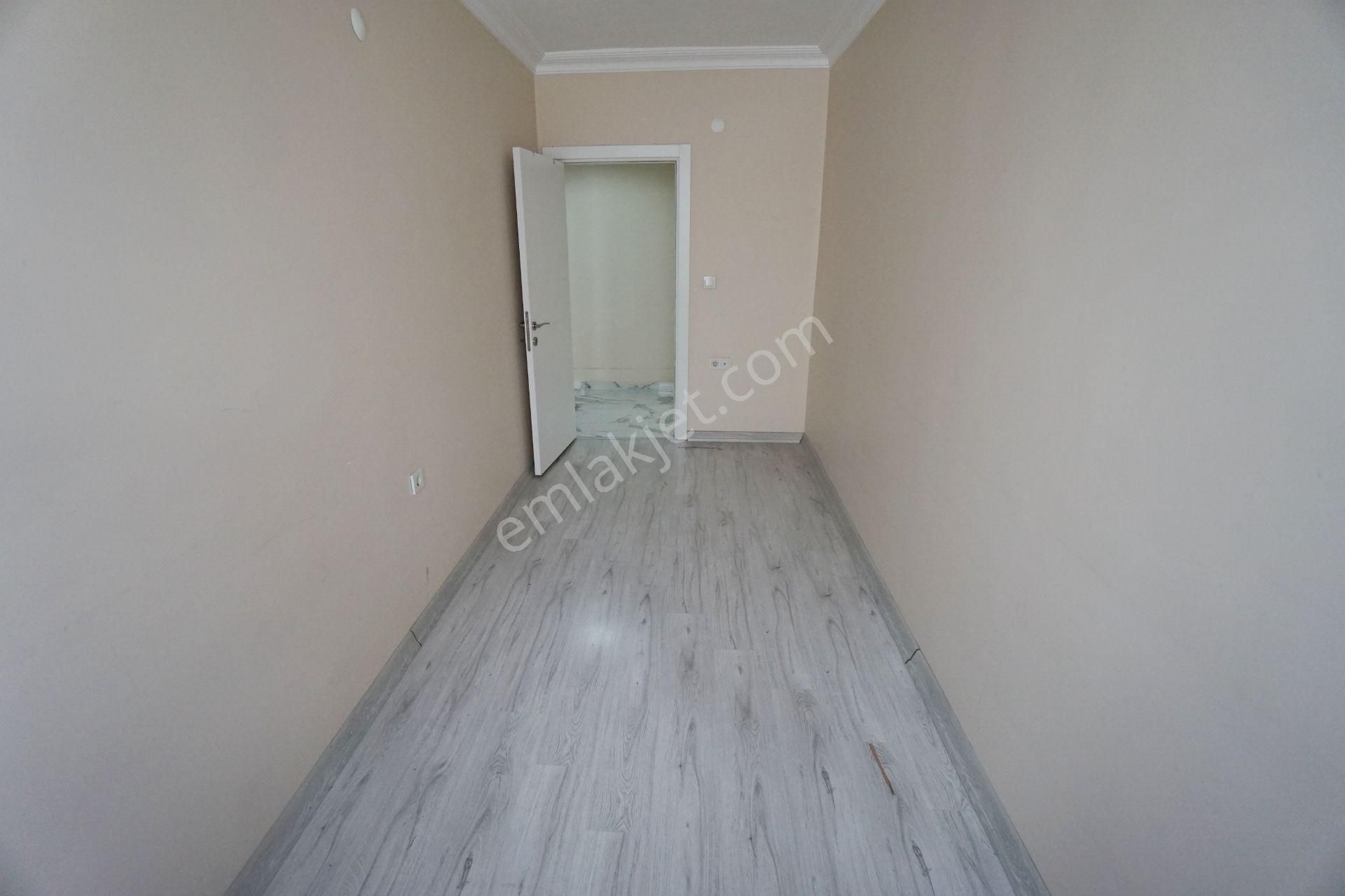 Meral R6196 Aşık Veysel Cd Yeni 5 Yaş Ankastreli Balkonlu Kapalı Otoparklı 2+1 - Görsel 20