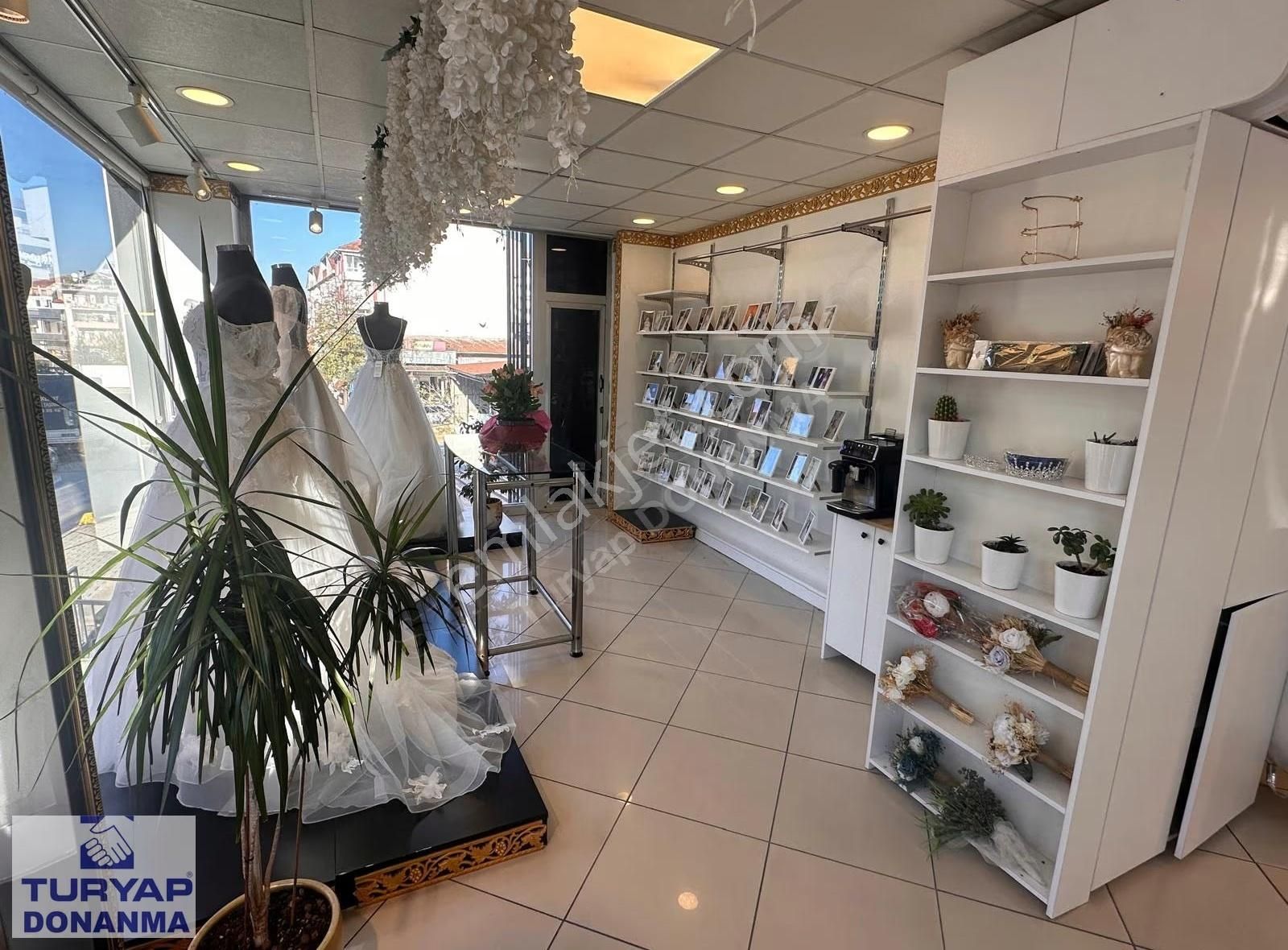 Mükemmel Konumda..!!! Devren Satılık Gelinlik Mağazası - Görsel 21