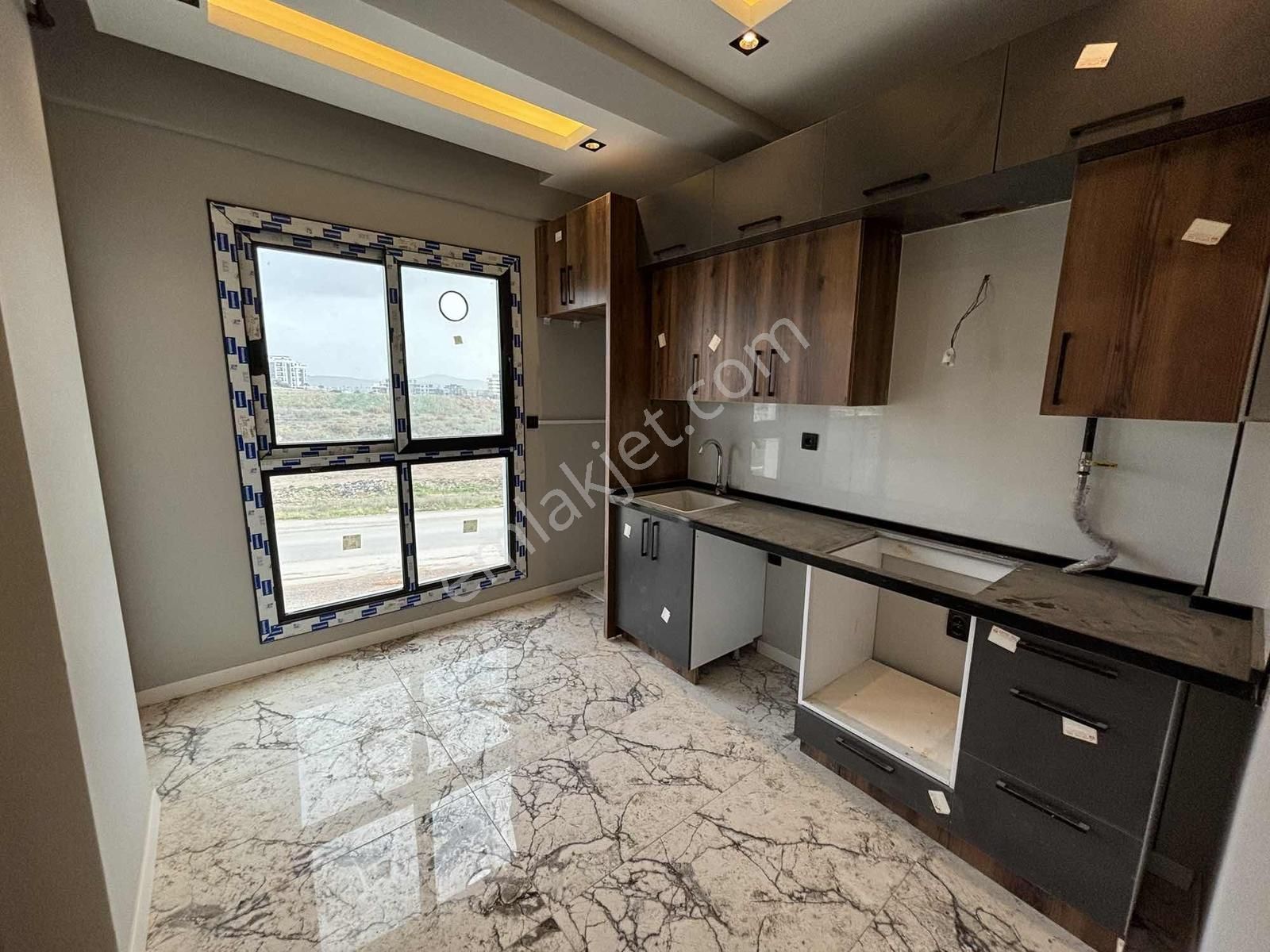 İnönü'de Cadde Üstünde Satılık 2+1 Sıfır Lüx Daireler