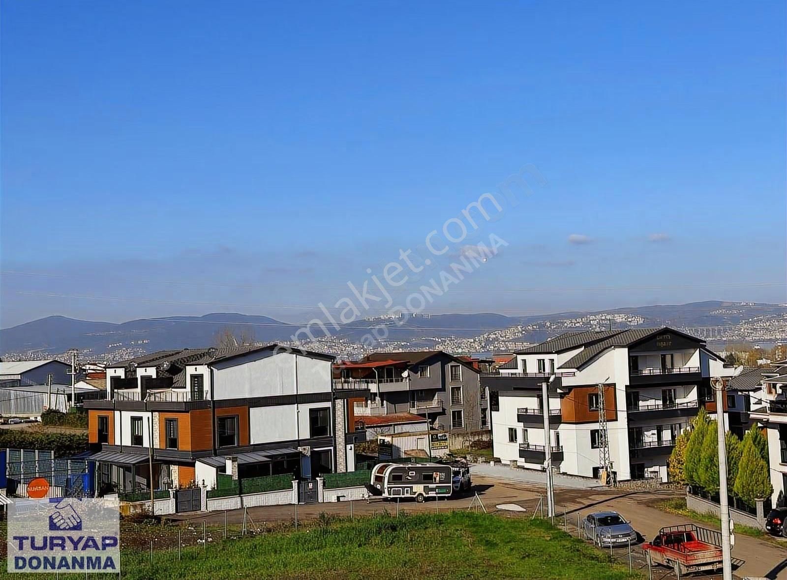 Yeniköy'de 6+1 Deniz Manzaralı Müstakil Bahçeli Tripleks Ev!!! - Görsel 21