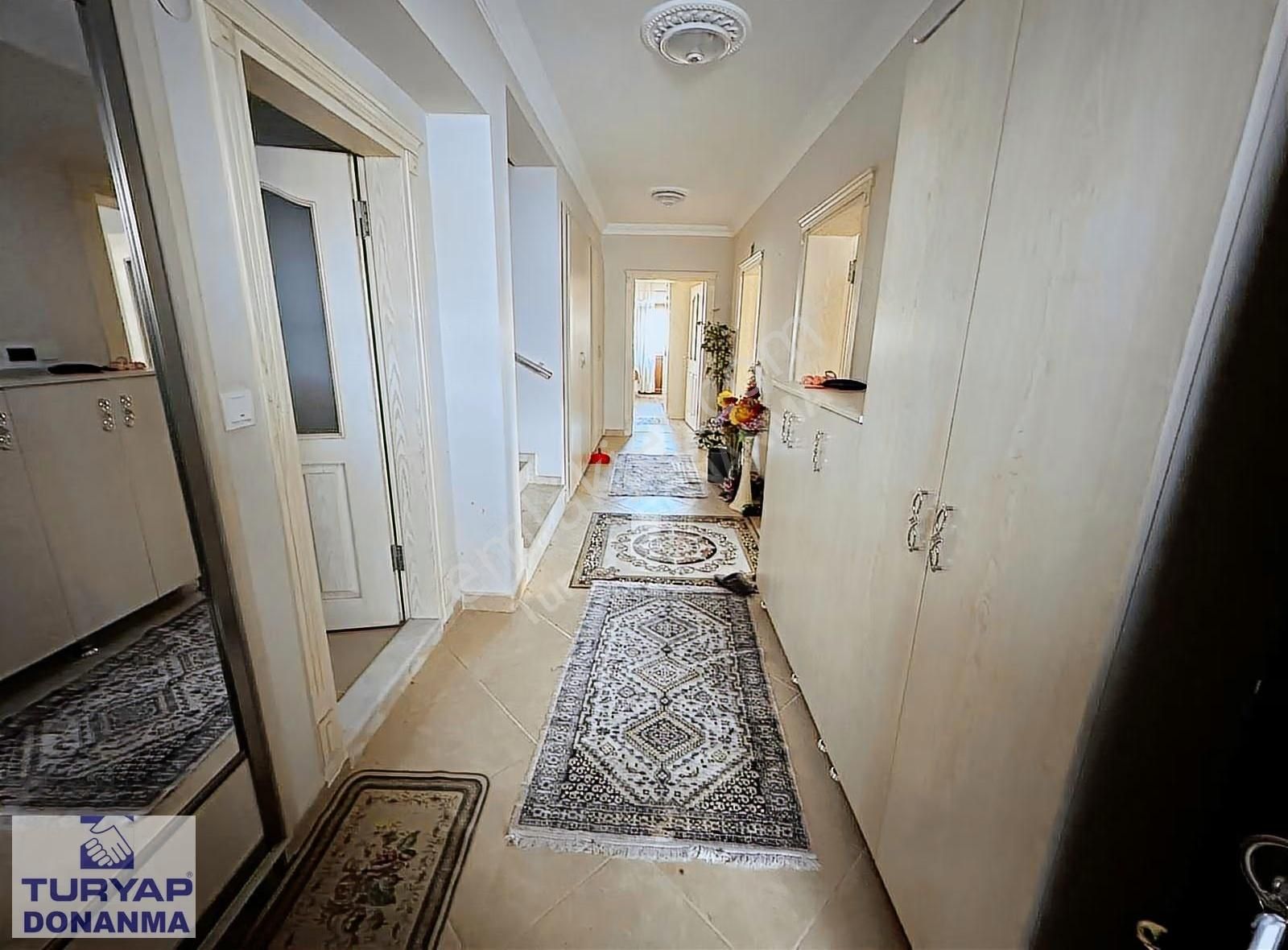 Yeniköy'de 6+1 Deniz Manzaralı Müstakil Bahçeli Tripleks Ev!!! - Görsel 35