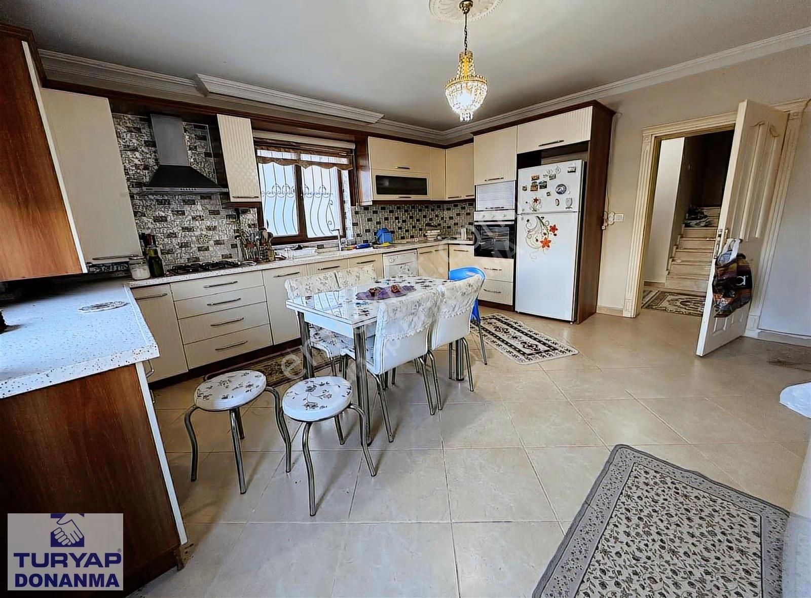 Yeniköy'de 6+1 Deniz Manzaralı Müstakil Bahçeli Tripleks Ev!!! - Görsel 10