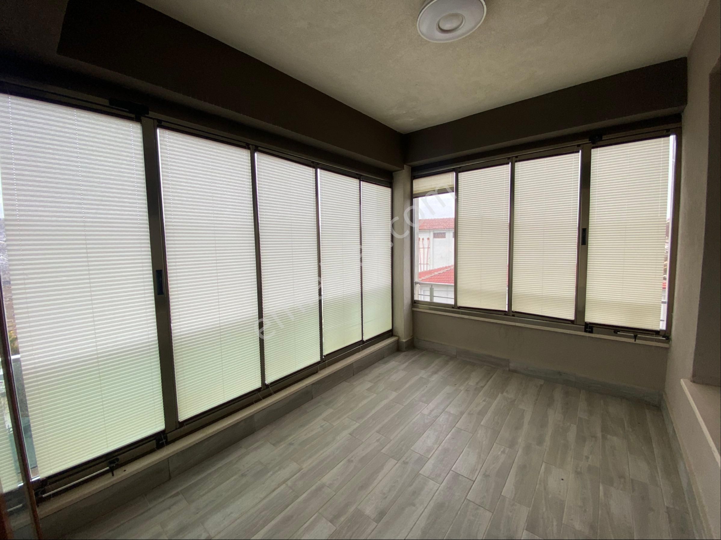 Salih Emlak’tan Yeşilburç Yolu Vadi Tepe Sitesi Doğa Ve Şehir Manzaralı 4+1 Daire - Görsel 32