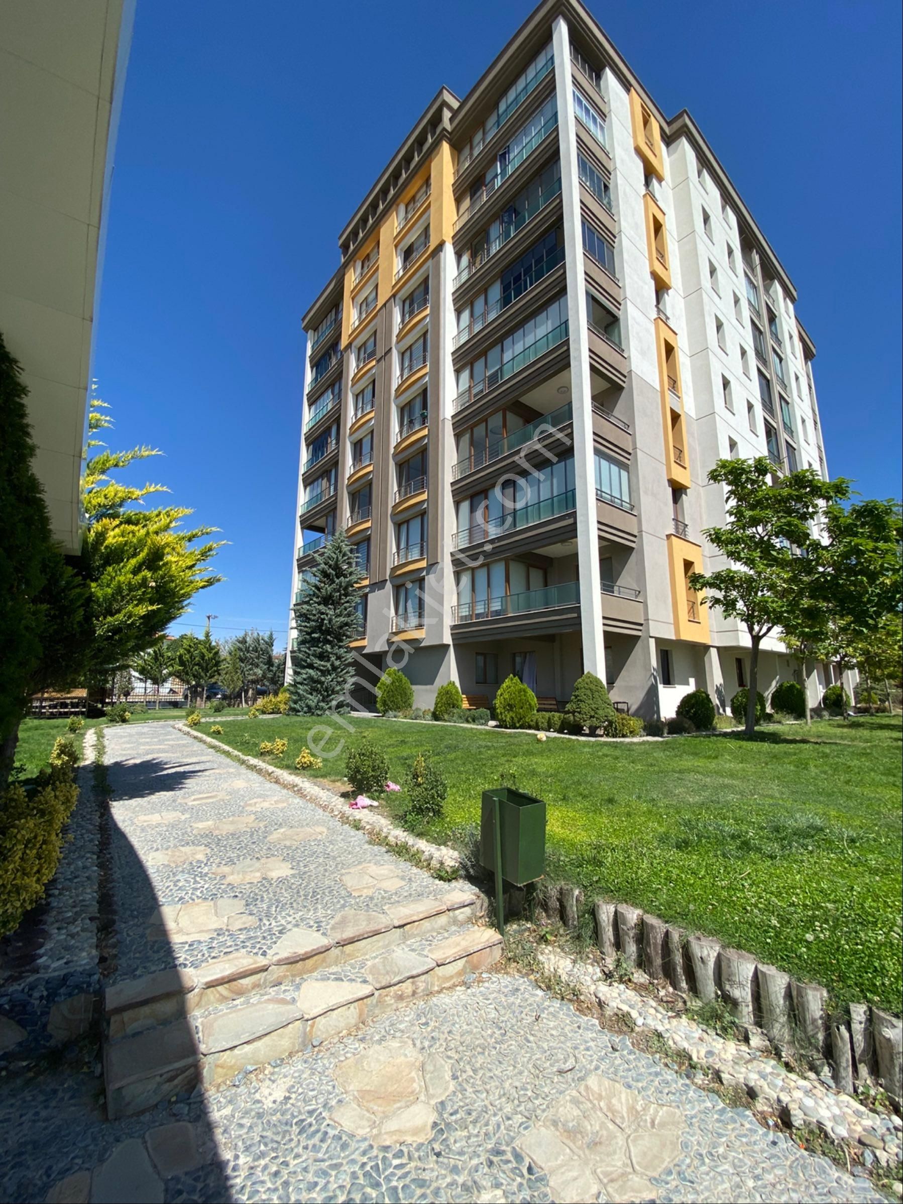 Salih Emlak’tan Yeşilburç Yolu Vadi Tepe Sitesi Doğa Ve Şehir Manzaralı 4+1 Daire - Görsel 5
