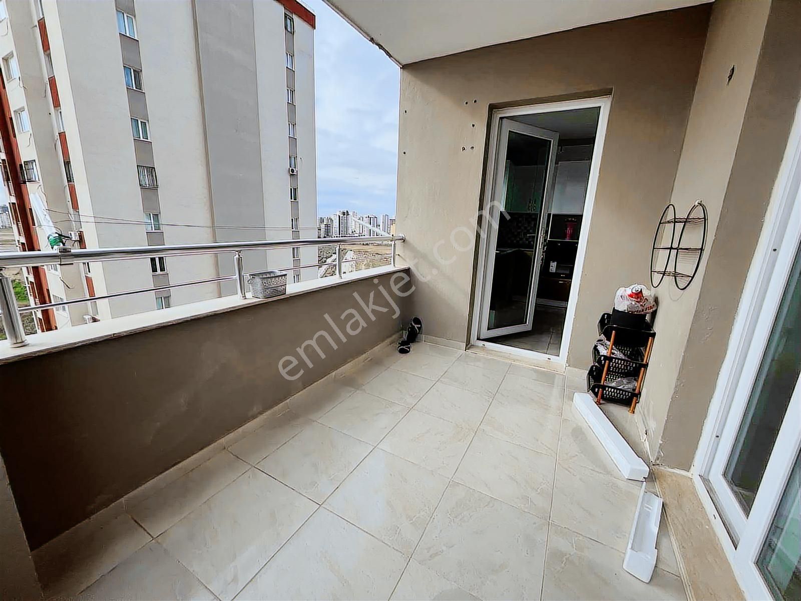 Gültepe'de Cadde Üzeri Cep Mutfak Geniş Site İçi 2+1 Daire - Görsel 18
