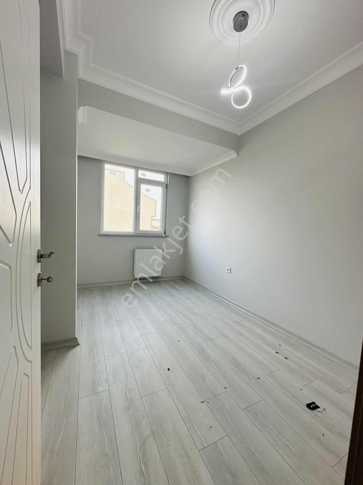 Ebeveyn Banyolu 120 M2 Satılık 3+1 Daire - Görsel 8