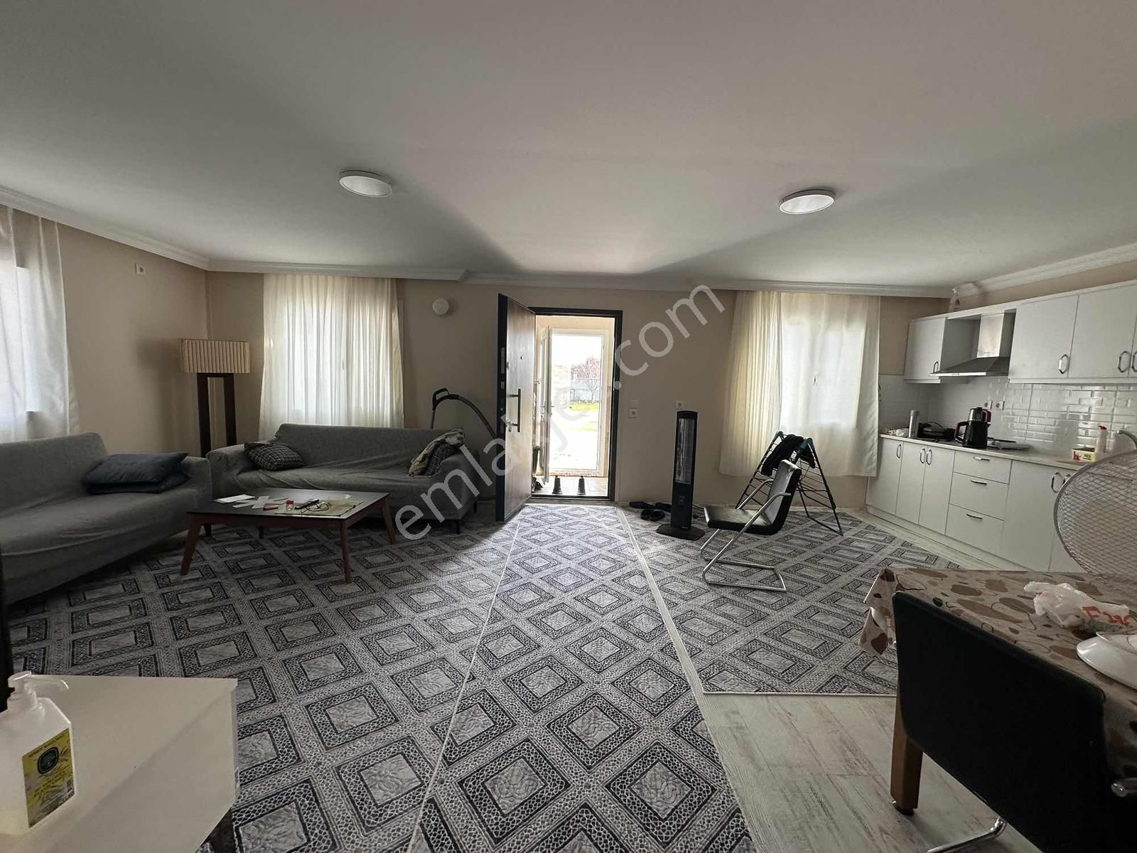 Qzen' Den Depolar Bölgesinde 80mt Asfalt Yol Cepheli Tarla - Görsel 2